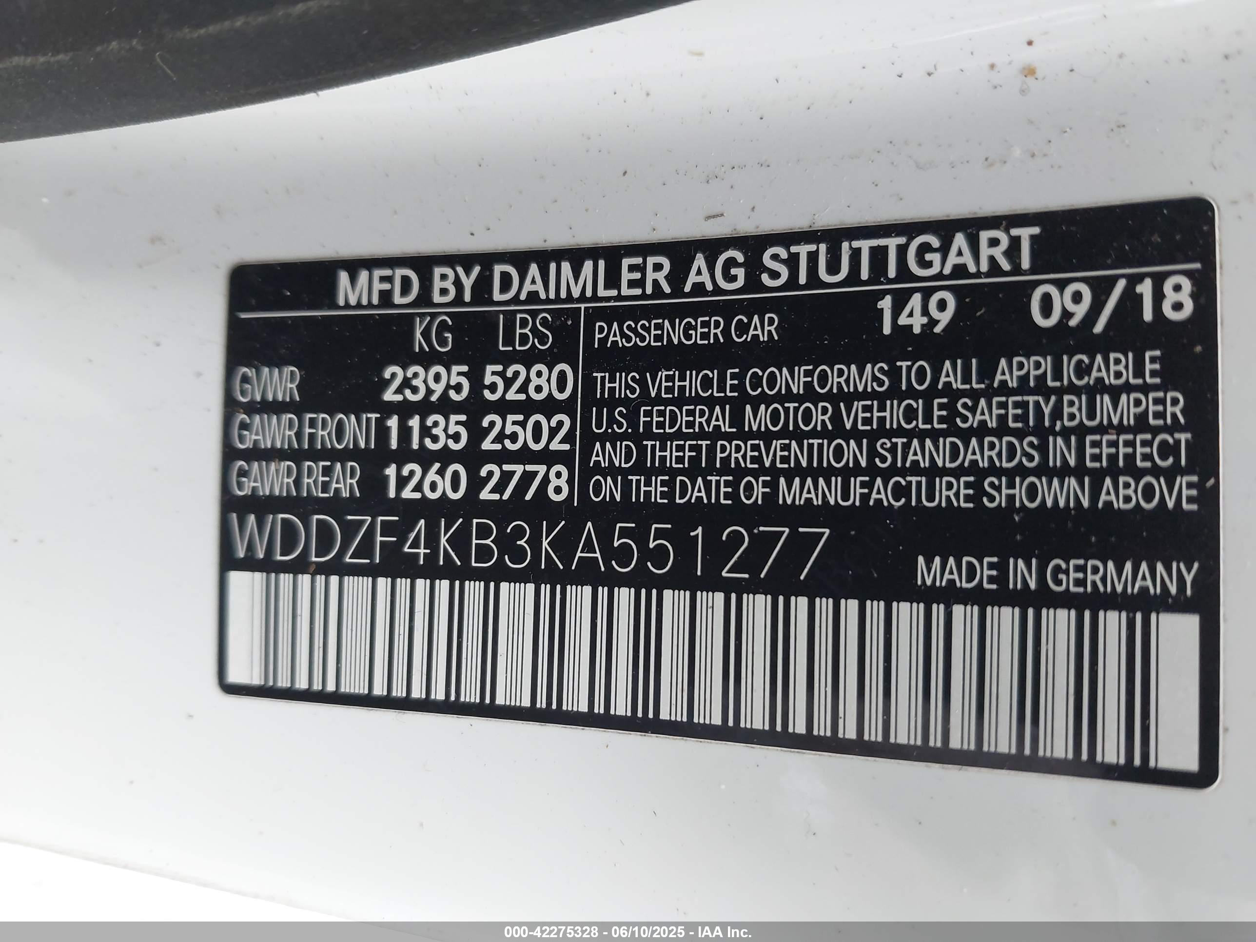 MERCEDES-BENZ E image 9