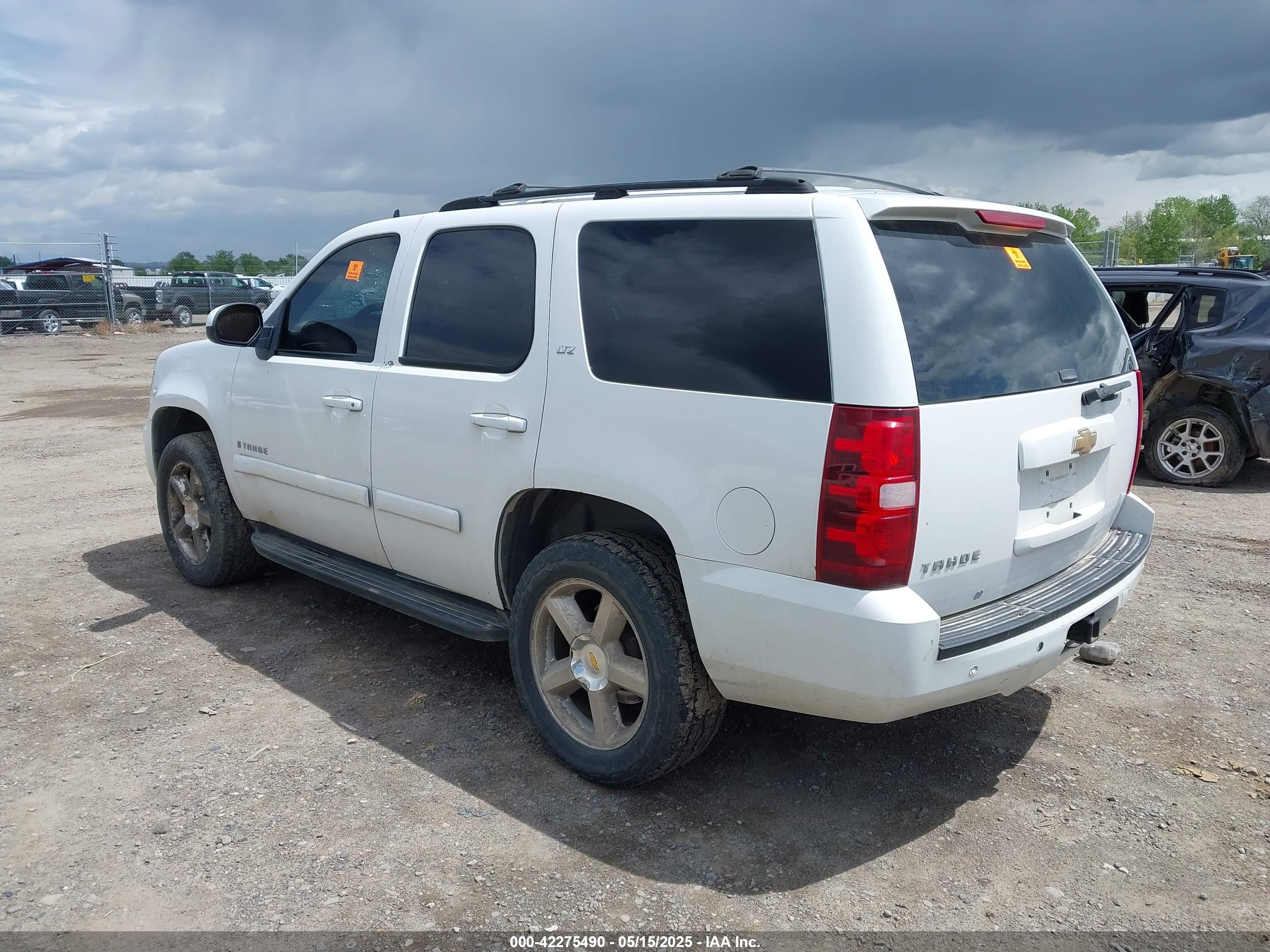 CHEVROLET TAHOE image 3