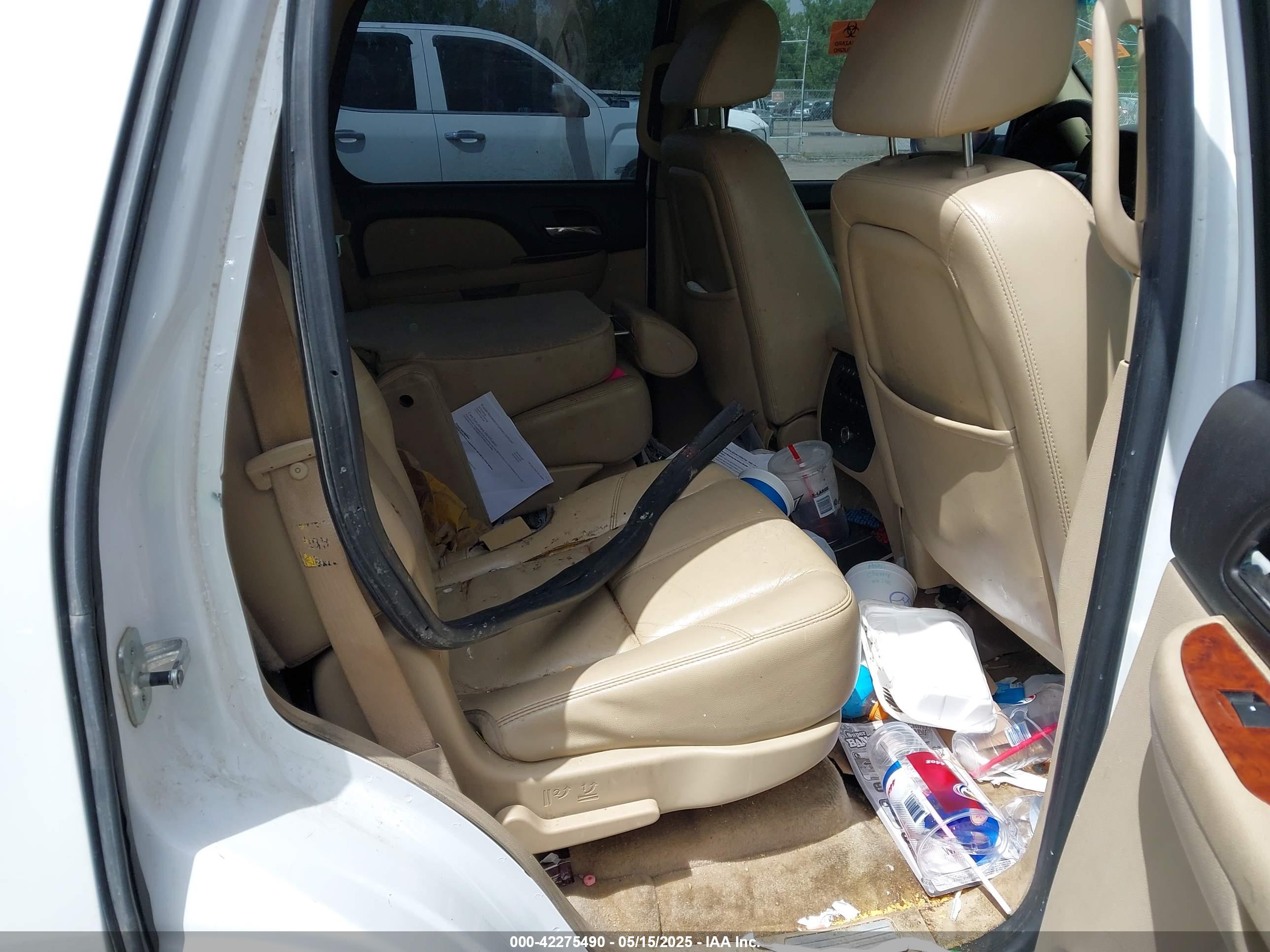 CHEVROLET TAHOE image 8