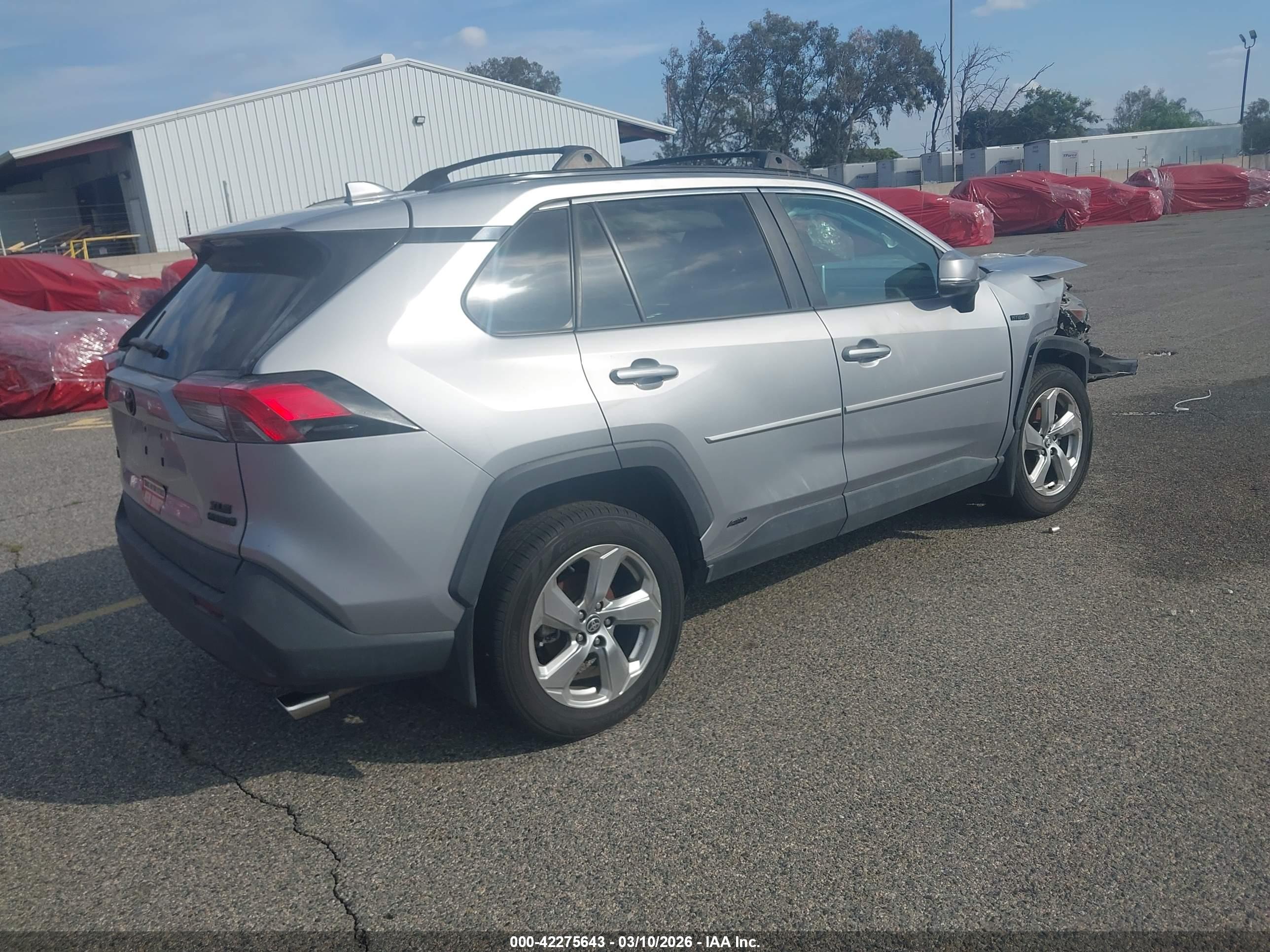 TOYOTA RAV4 image 4