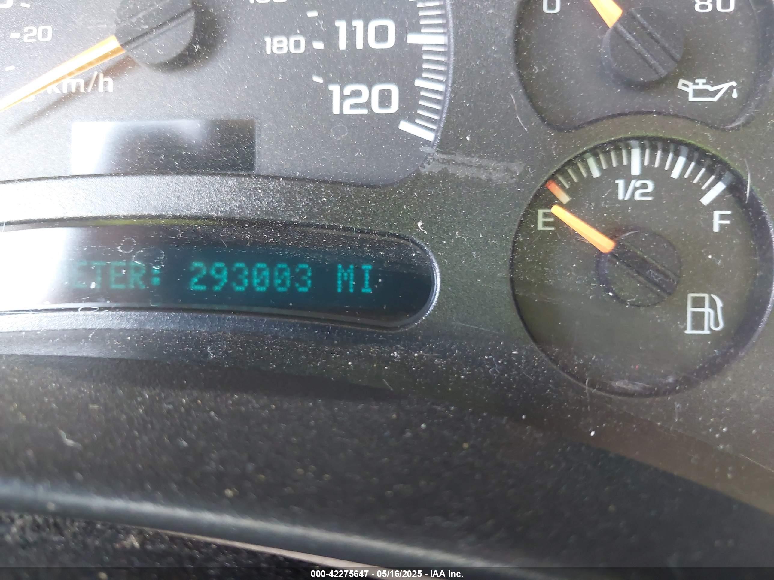 CHEVROLET TAHOE image 7