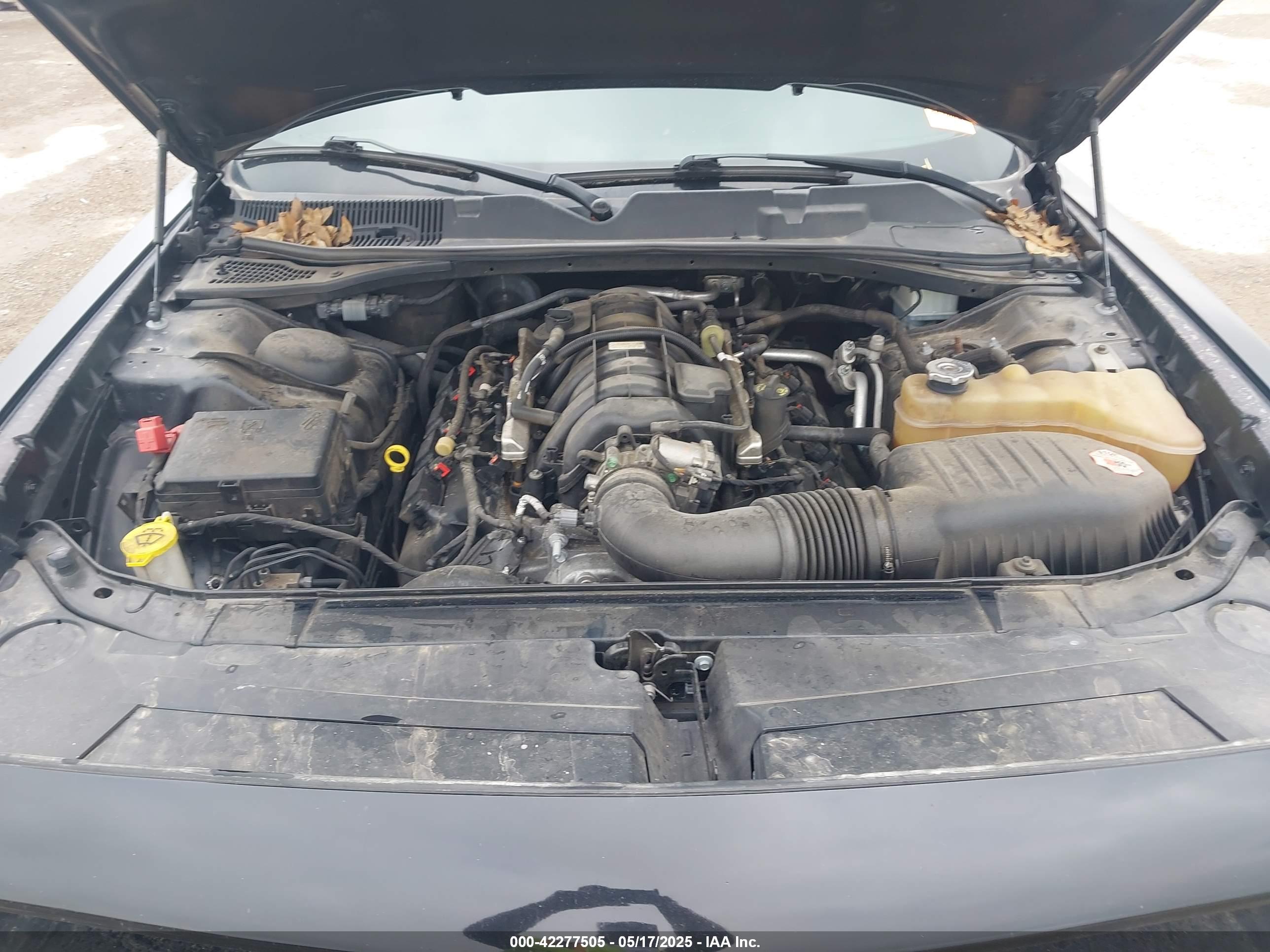 DODGE CHALLENGER image 10