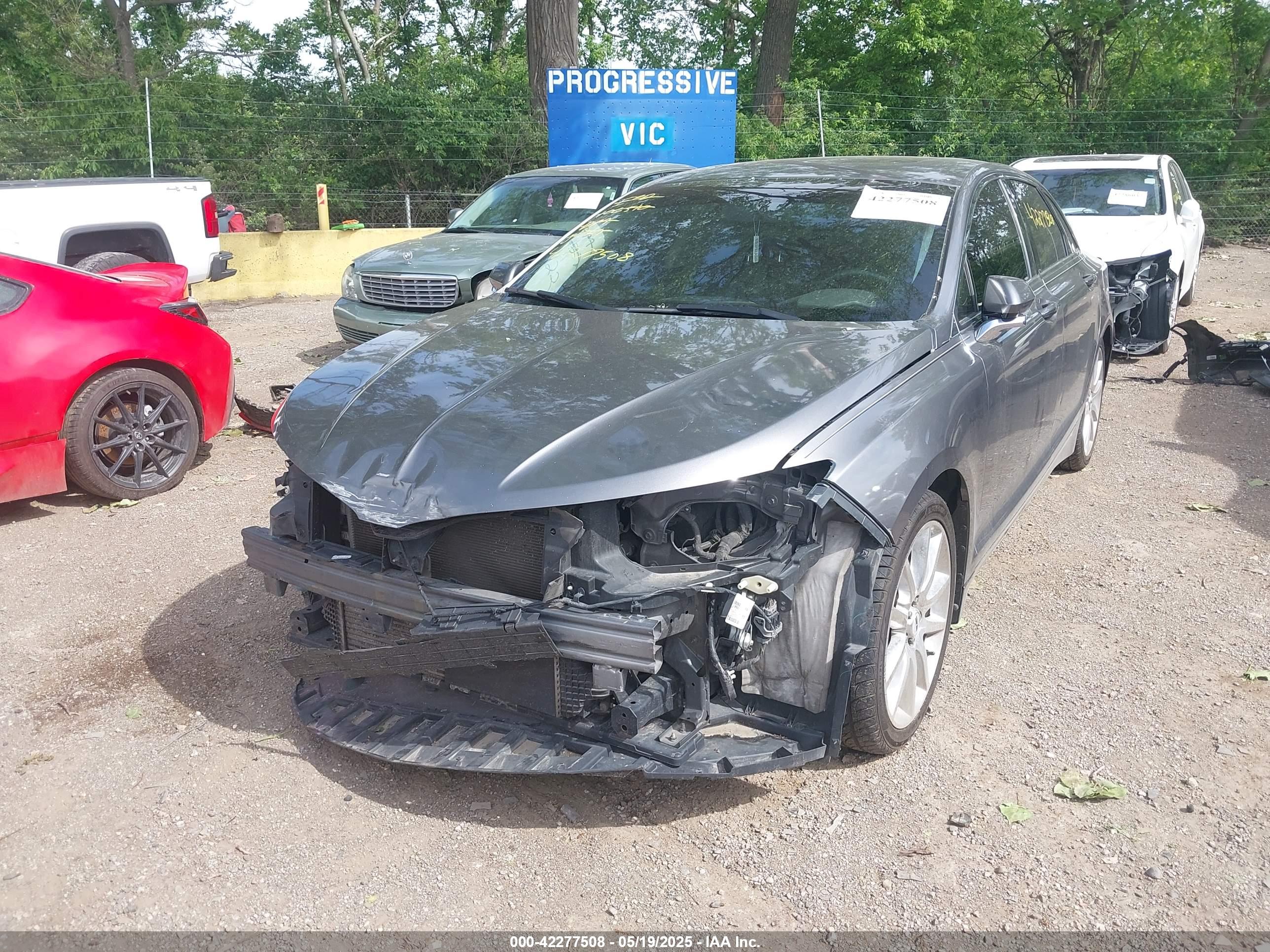 LINCOLN MKZ image 2
