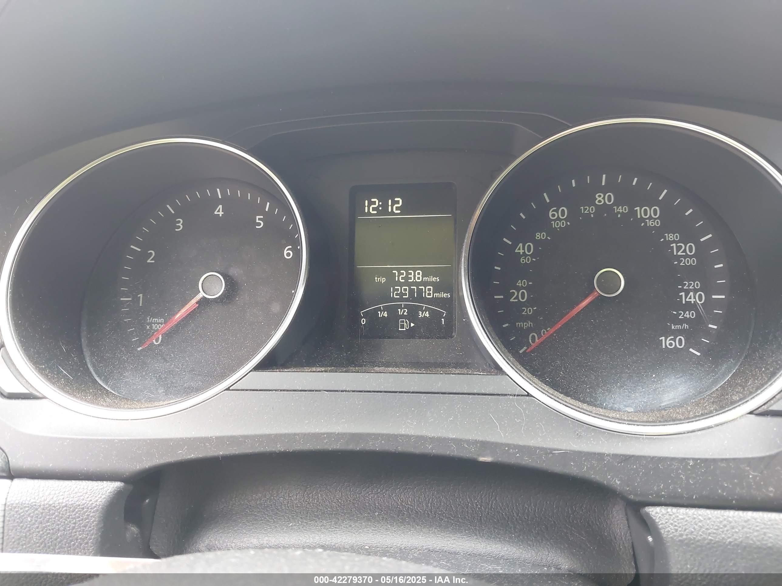 VOLKSWAGEN JETTA image 7