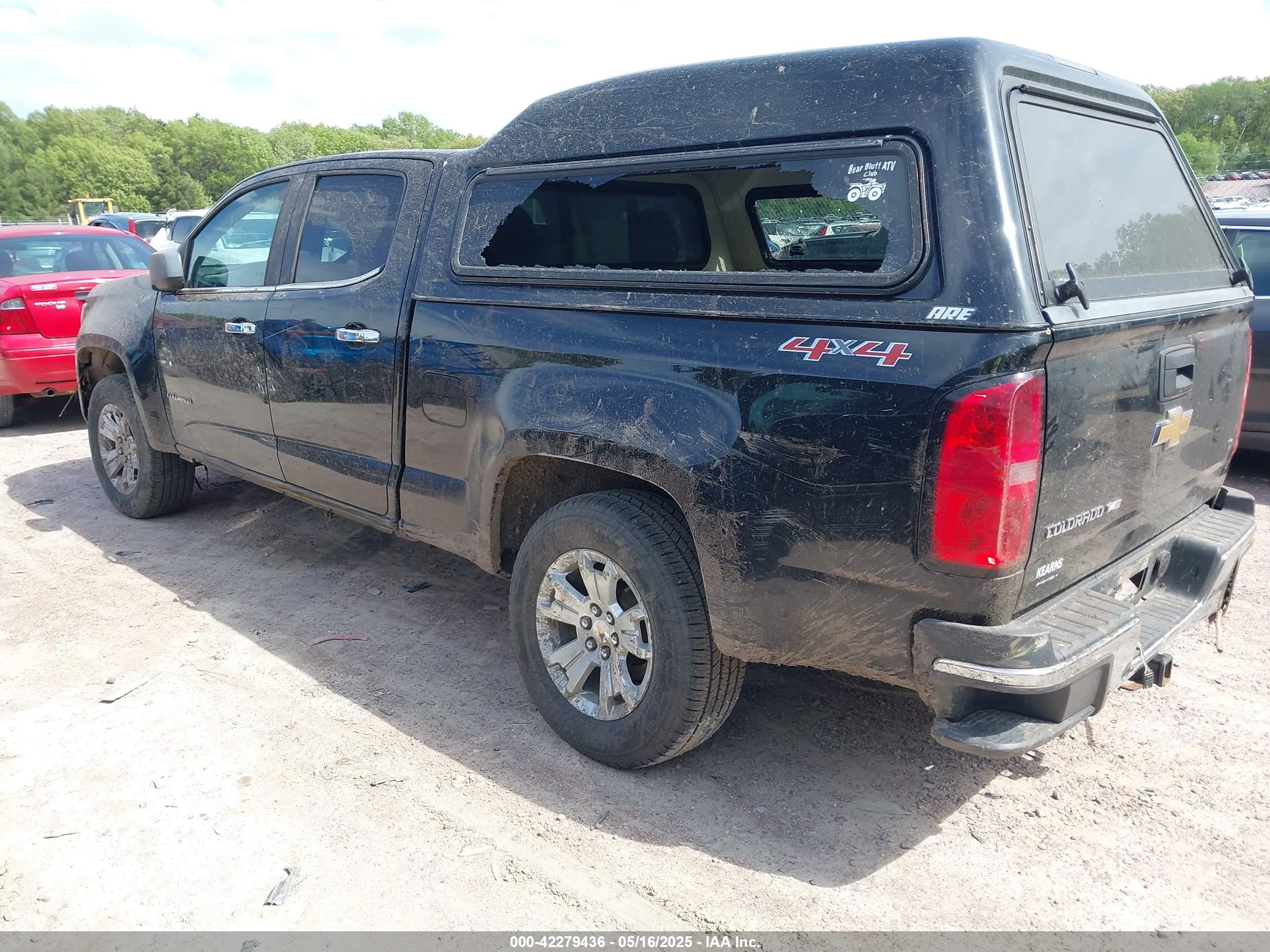 CHEVROLET COLORADO image 3