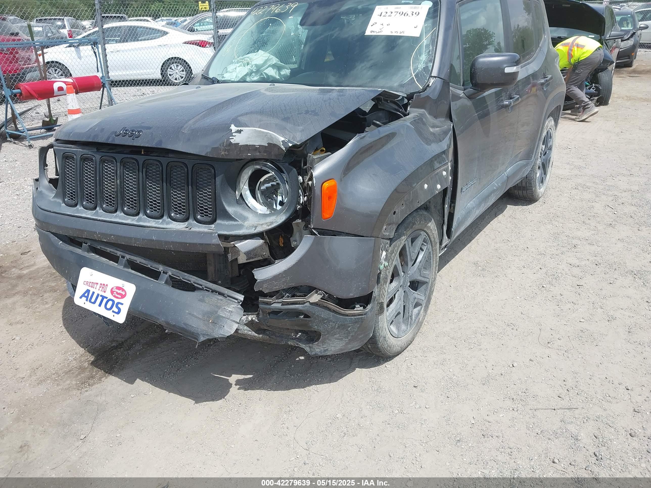 JEEP RENEGADE image 6