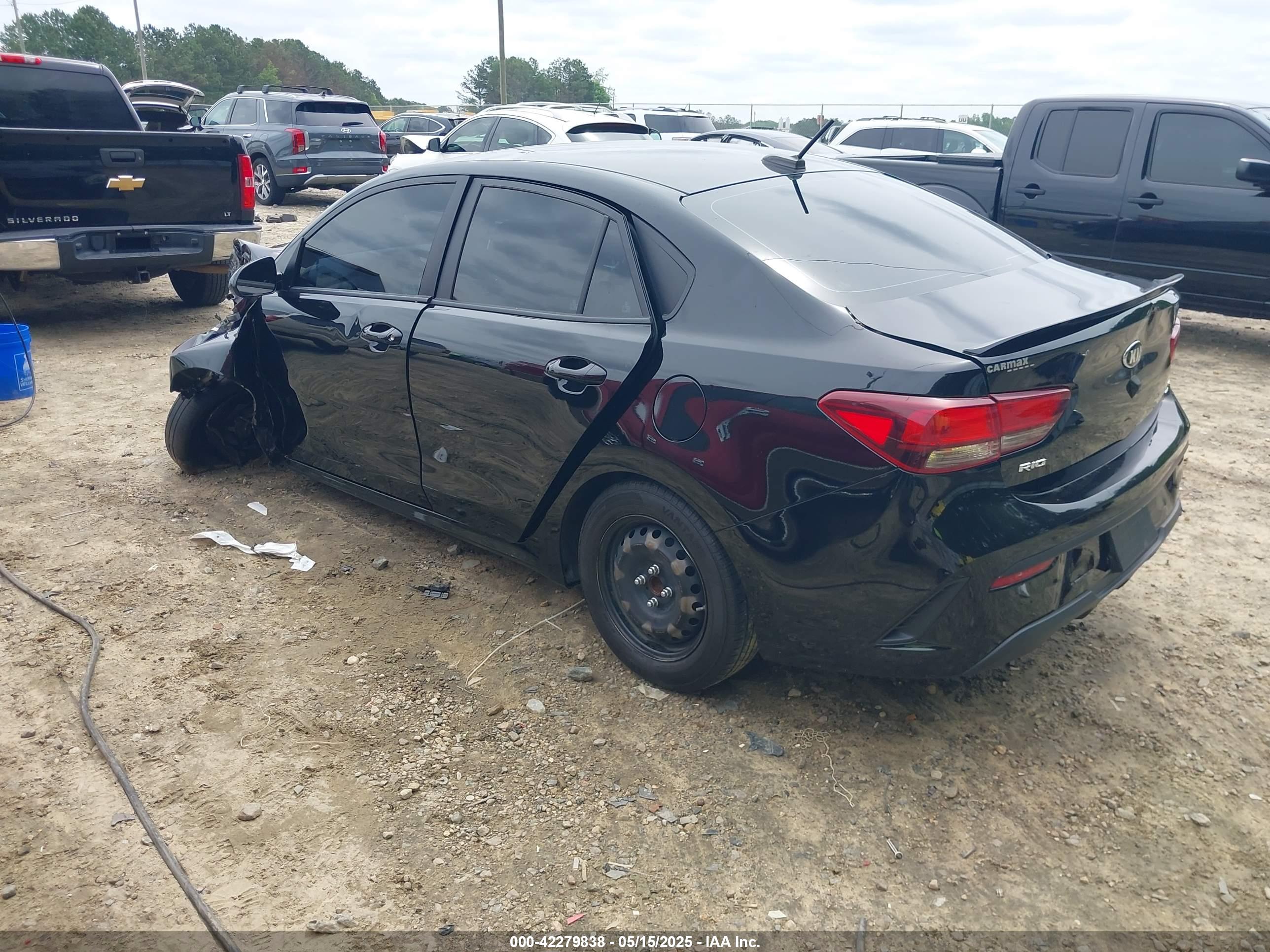 KIA RIO image 3