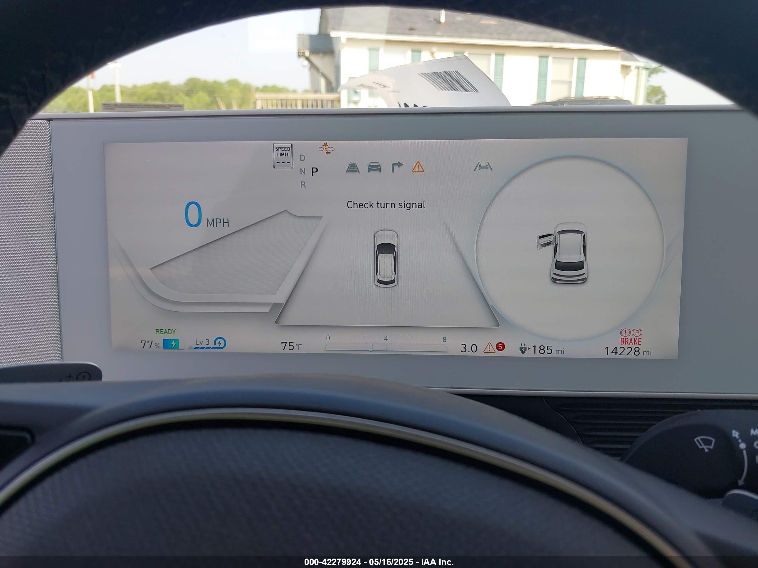 HYUNDAI IONIQ image 7