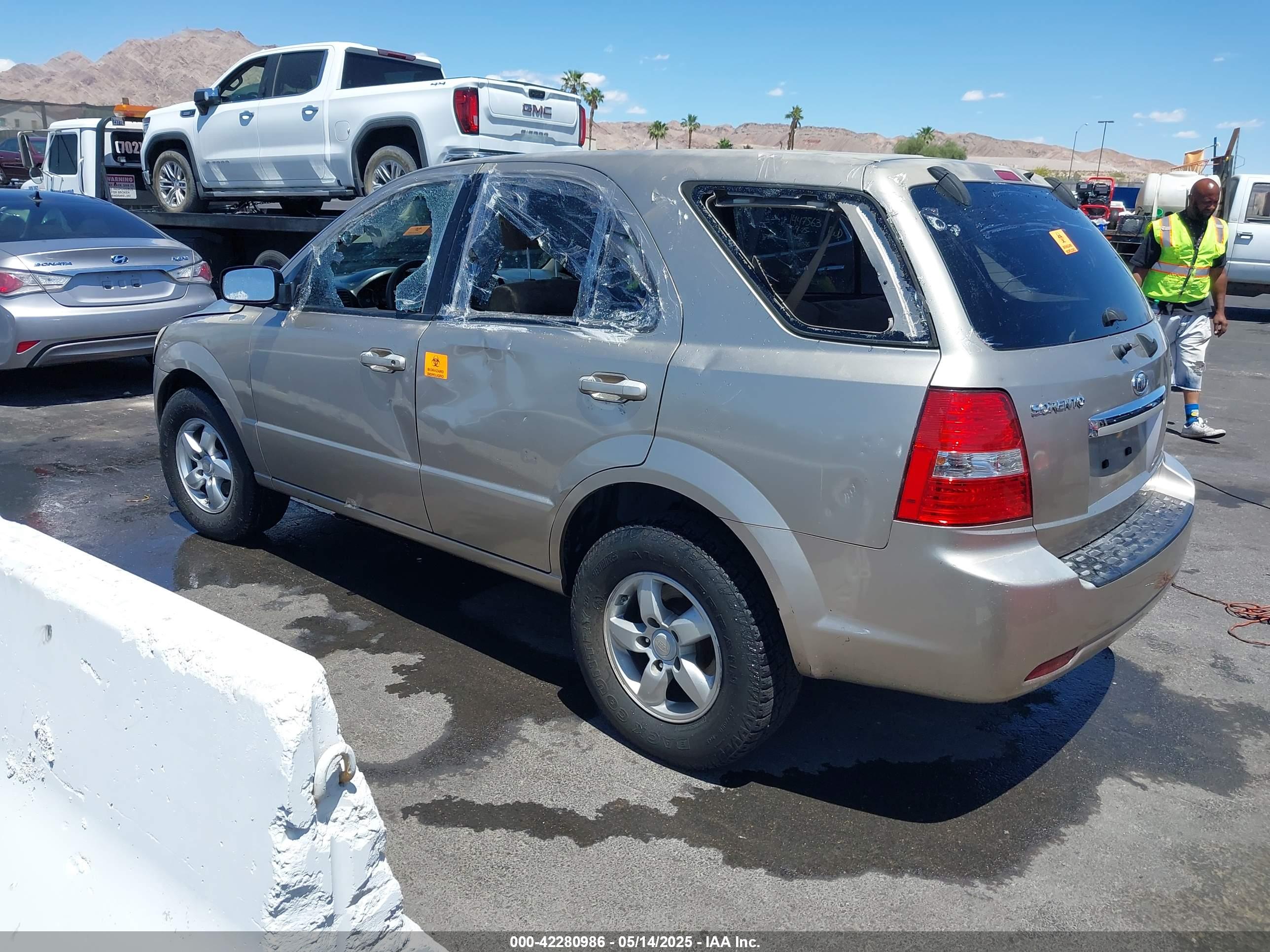 KIA SORENTO image 3
