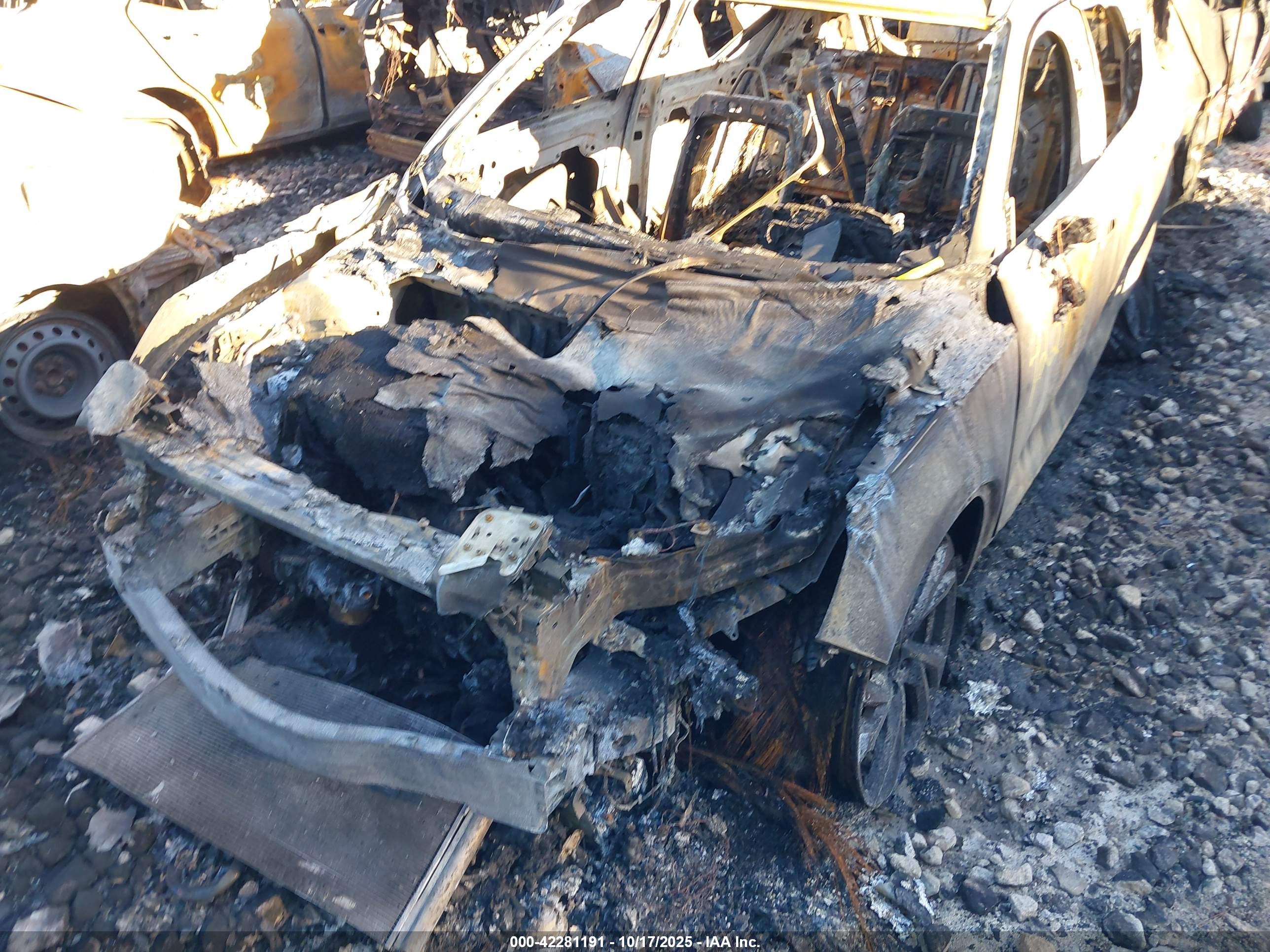 VOLVO XC40 image 6