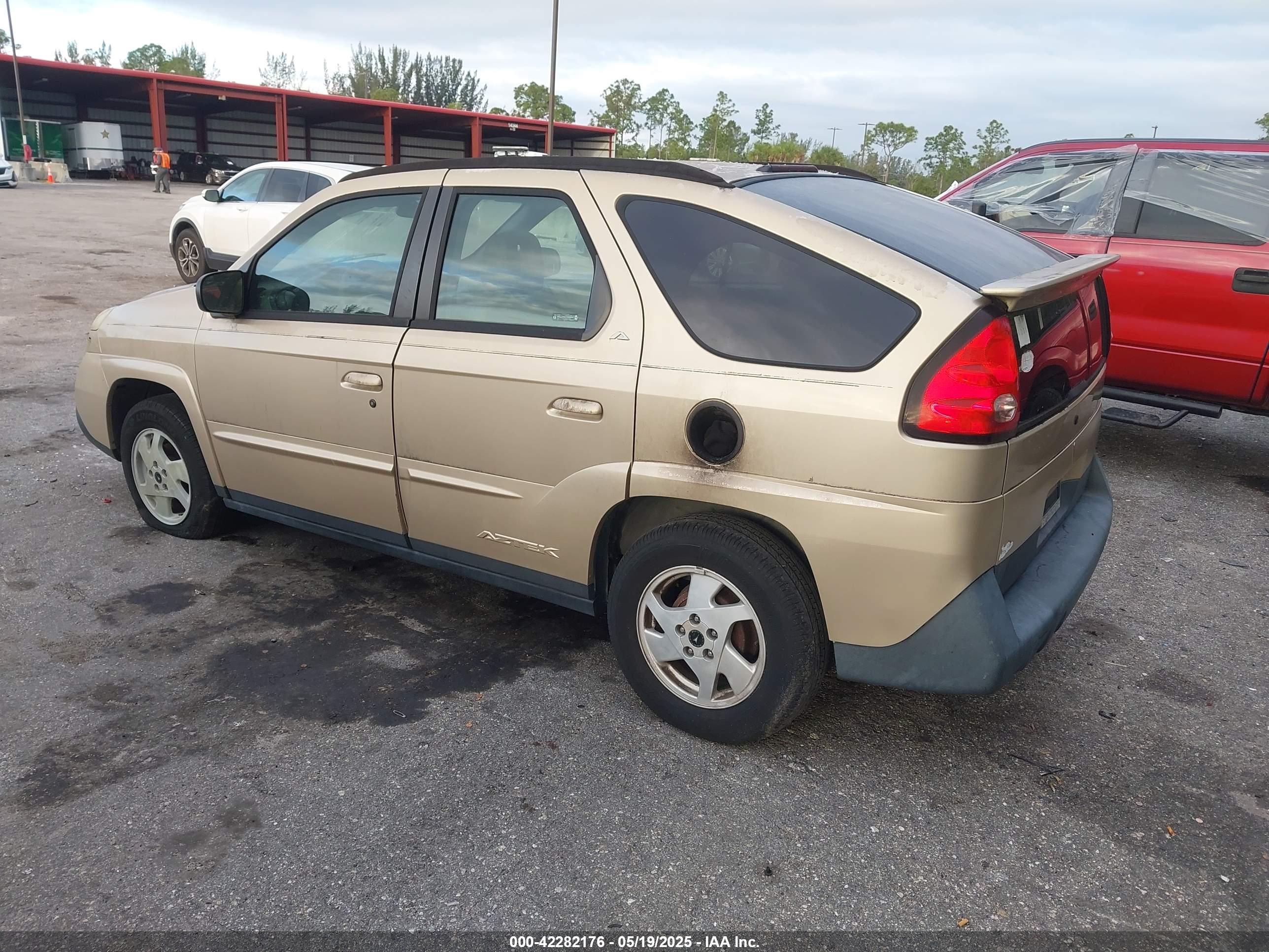 PONTIAC AZTEK image 3