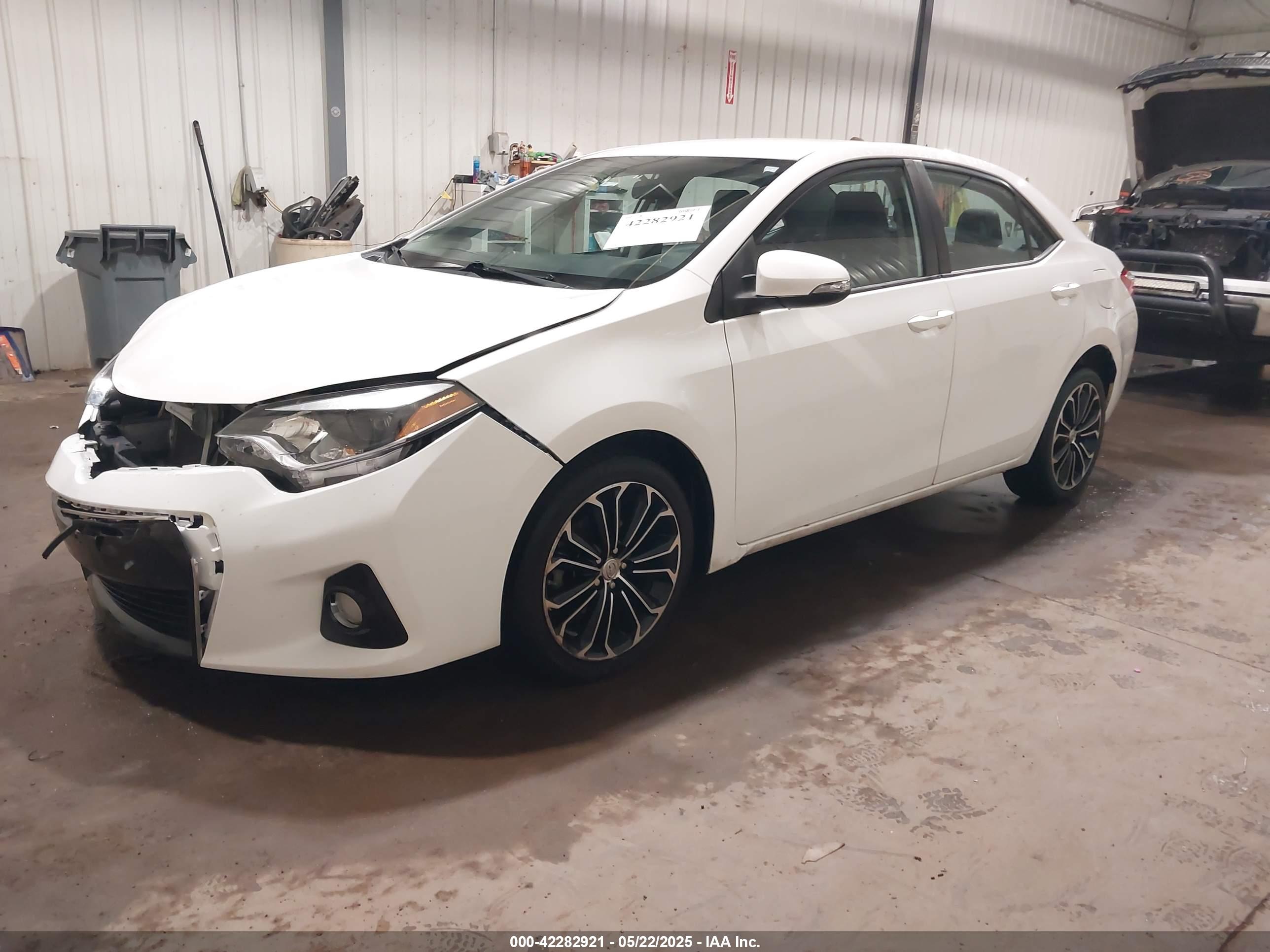 TOYOTA COROLLA image 2