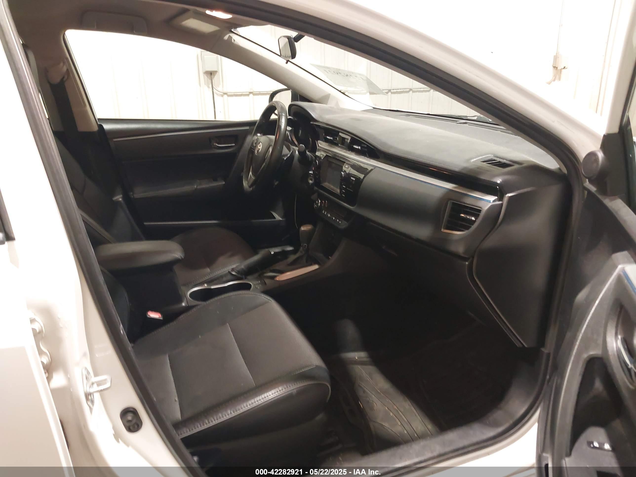 TOYOTA COROLLA image 5