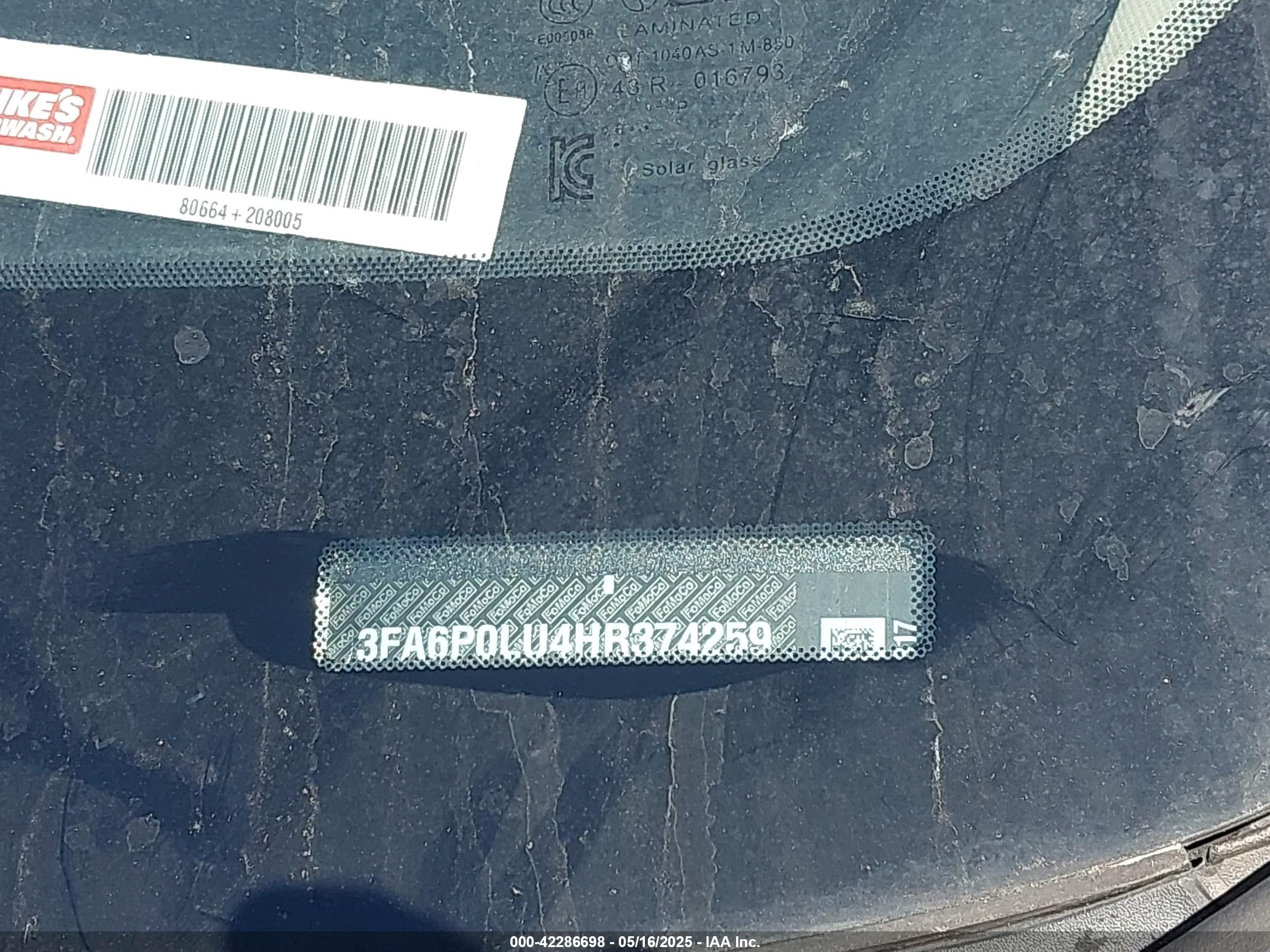 FORD FUSION image 9