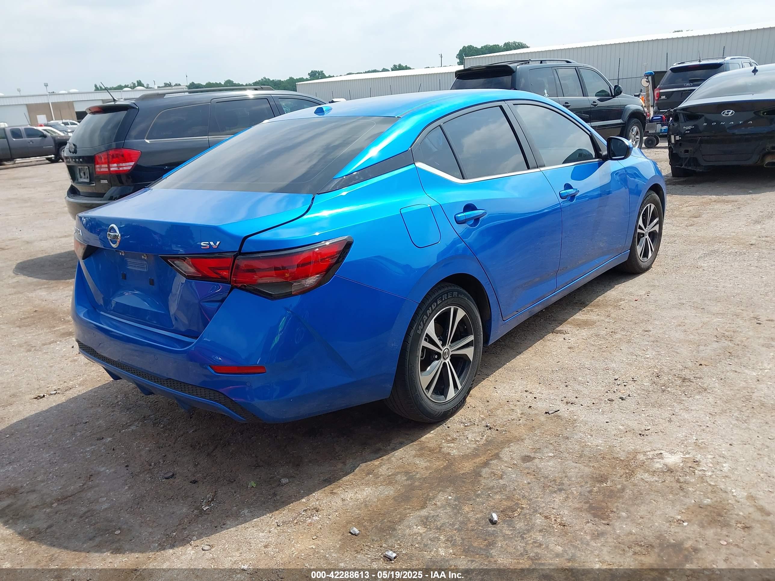 NISSAN SENTRA image 4