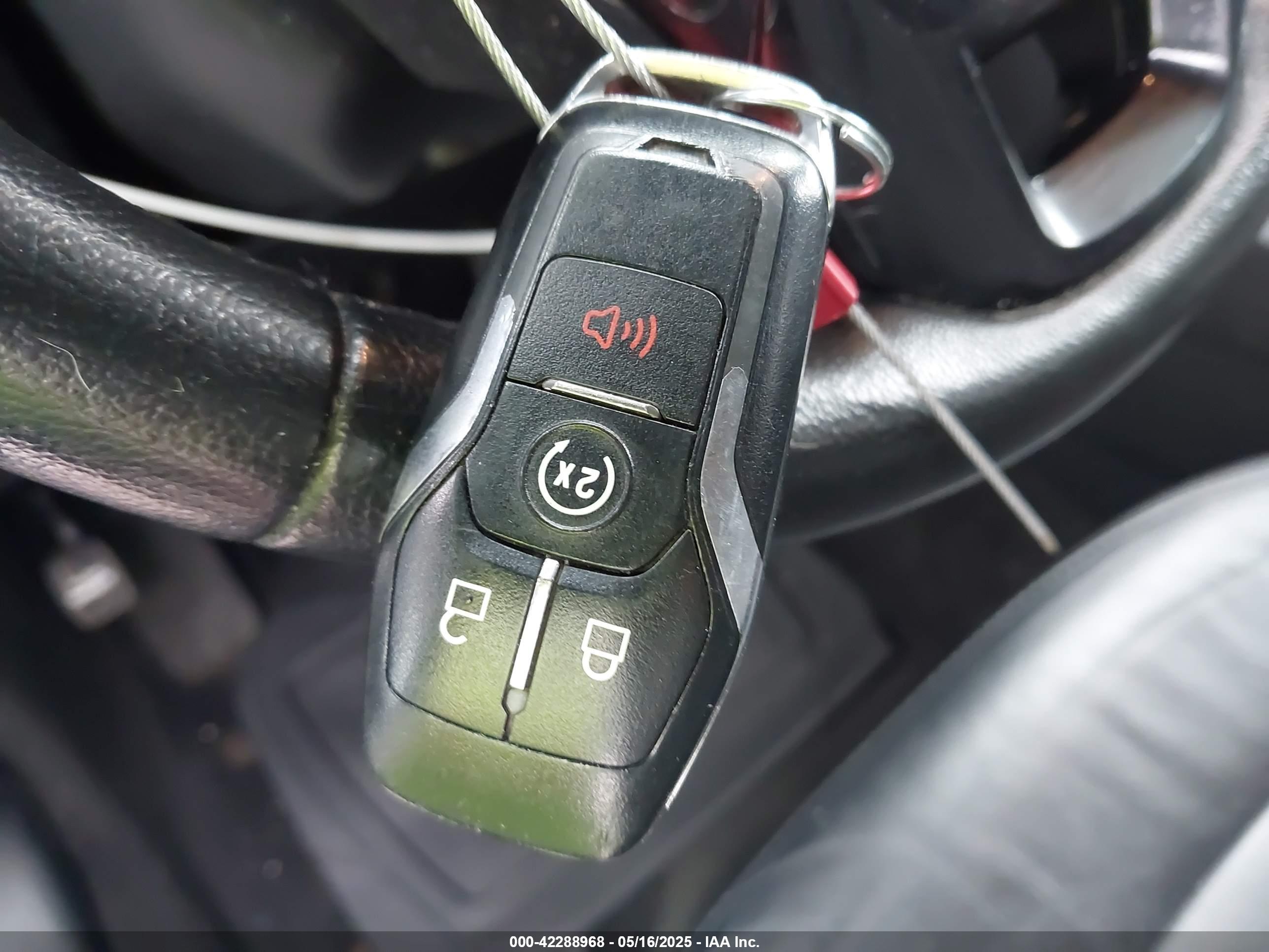 FORD EXPLORER image 11