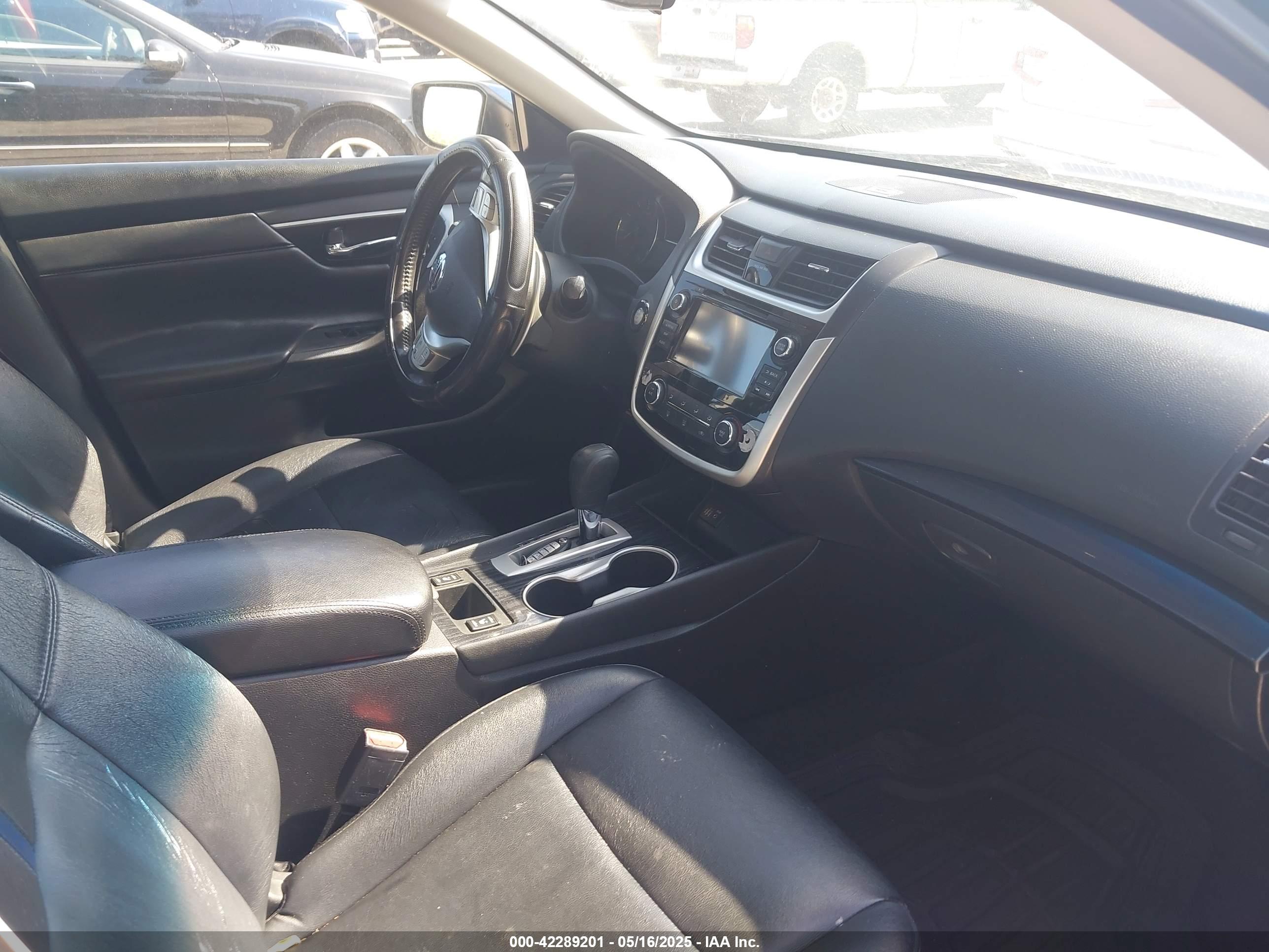 NISSAN ALTIMA image 5
