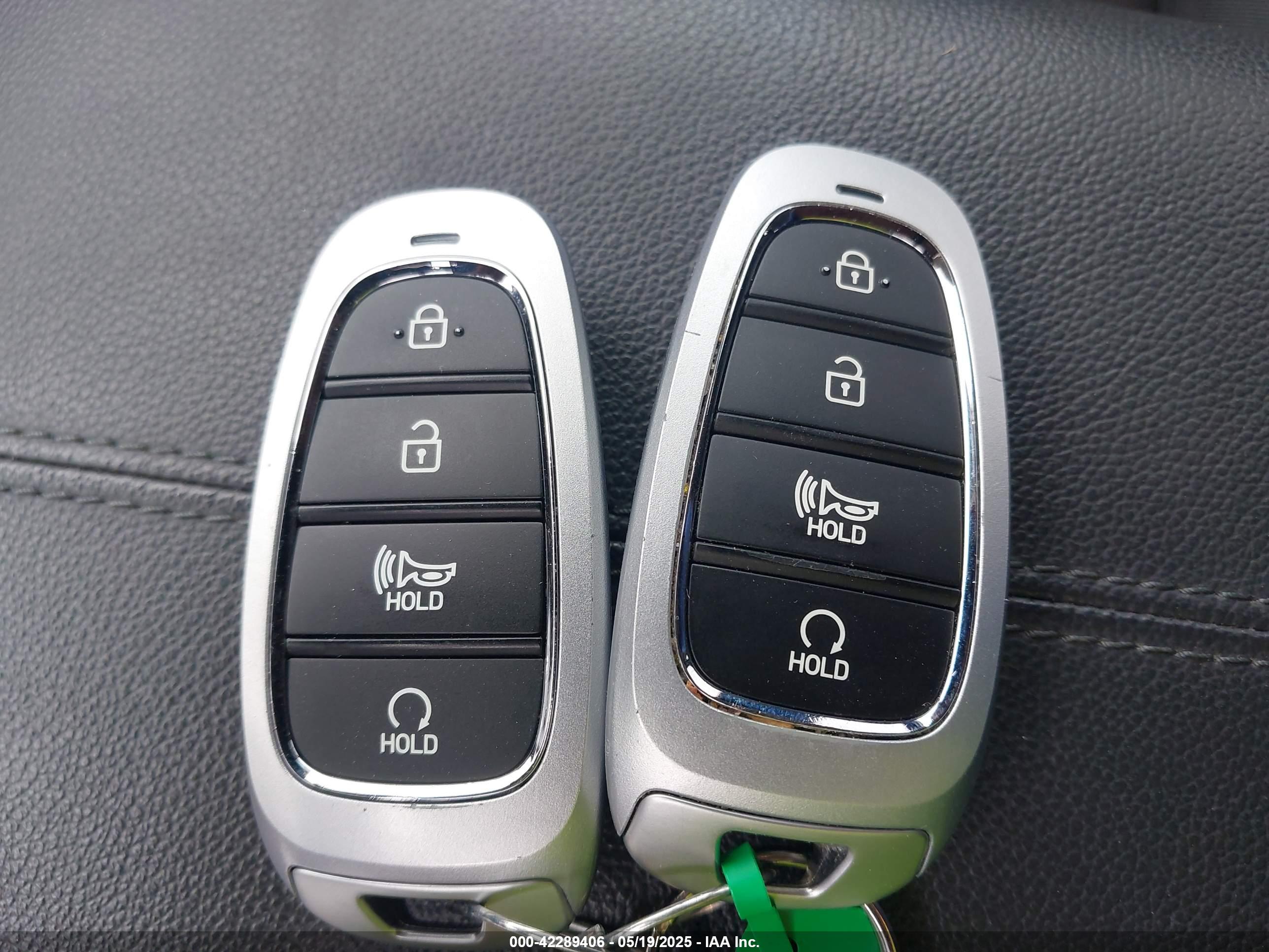 HYUNDAI TUCSON image 11