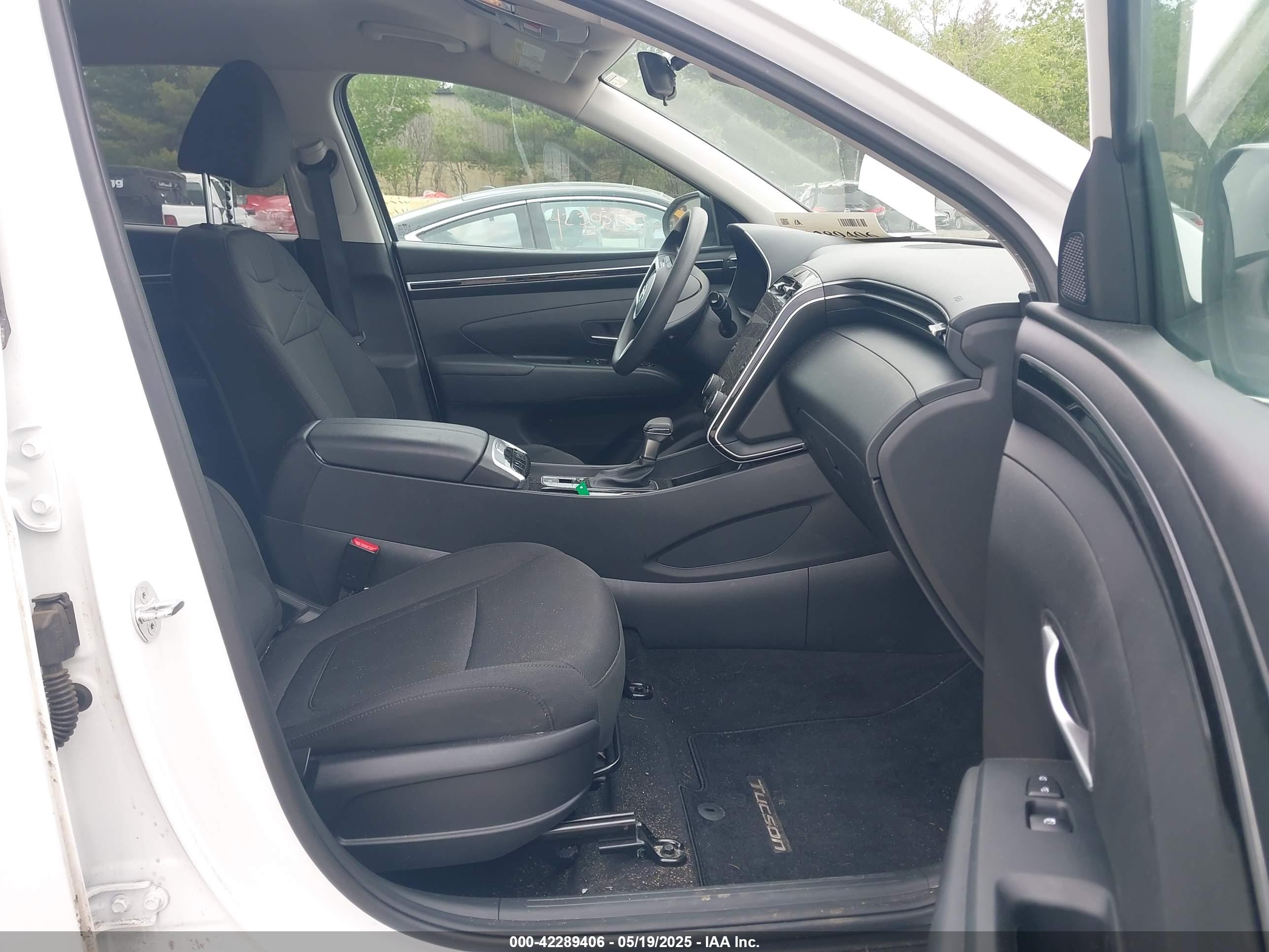 HYUNDAI TUCSON image 5