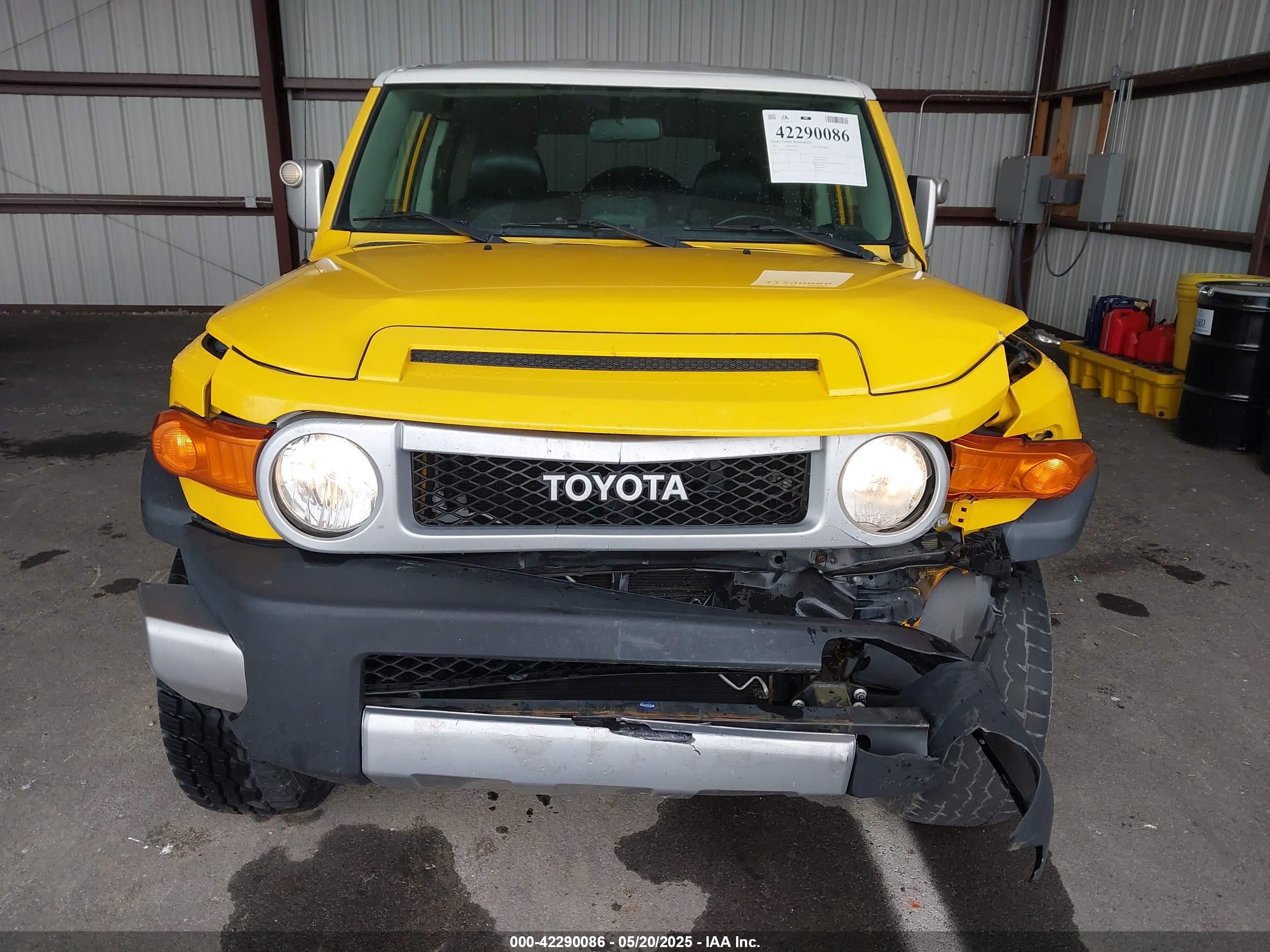 TOYOTA FJ image 6