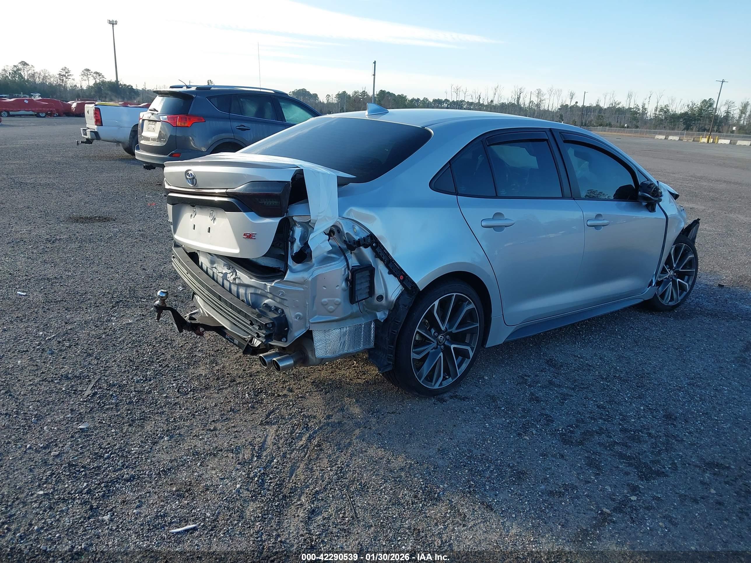 TOYOTA COROLLA image 4