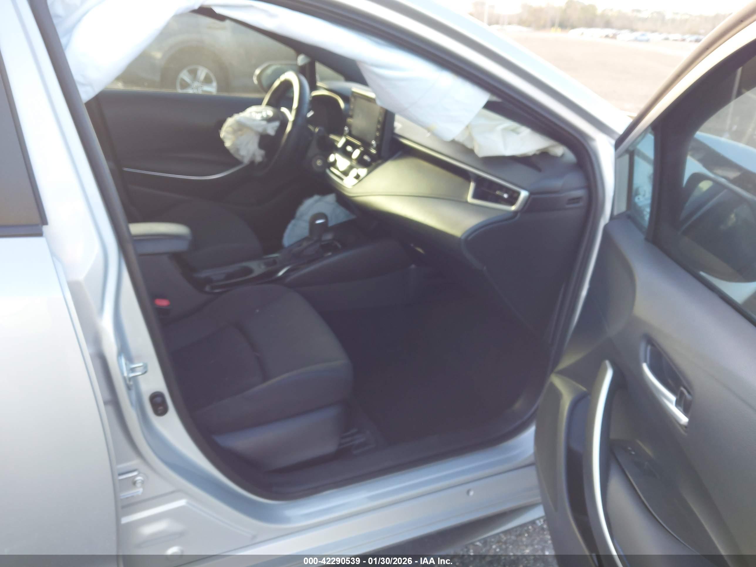 TOYOTA COROLLA image 5