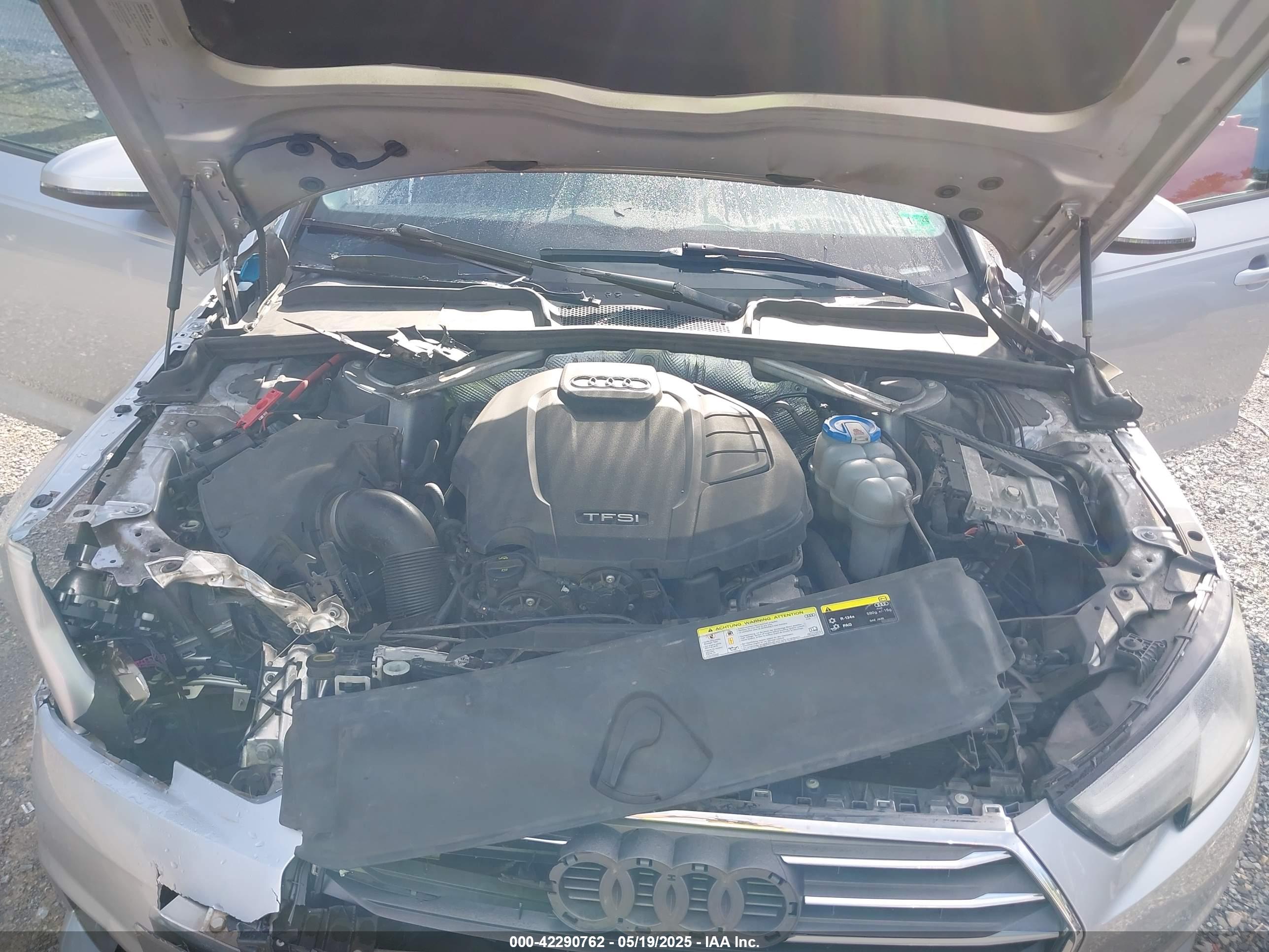 AUDI A4 image 10