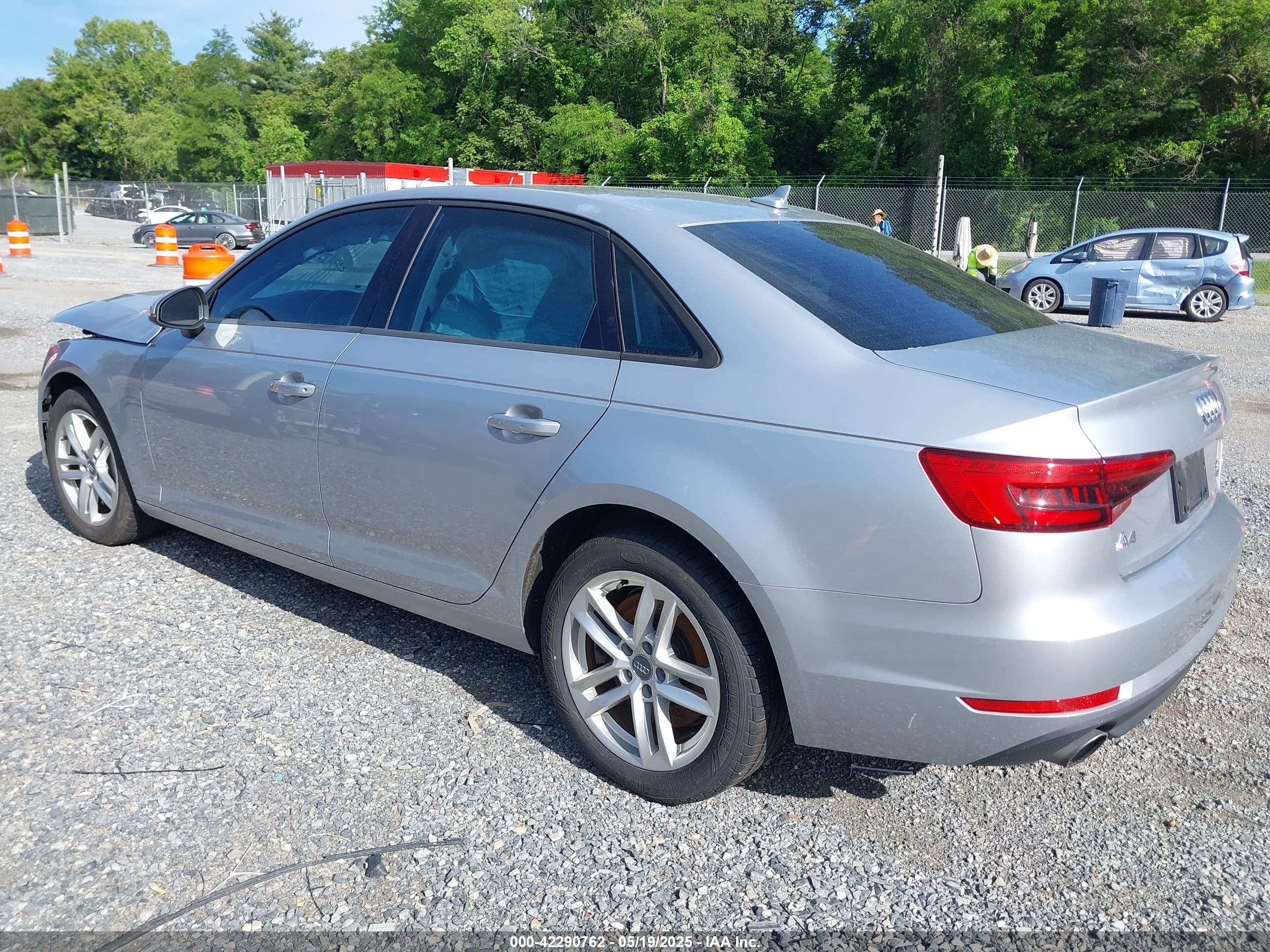AUDI A4 image 3