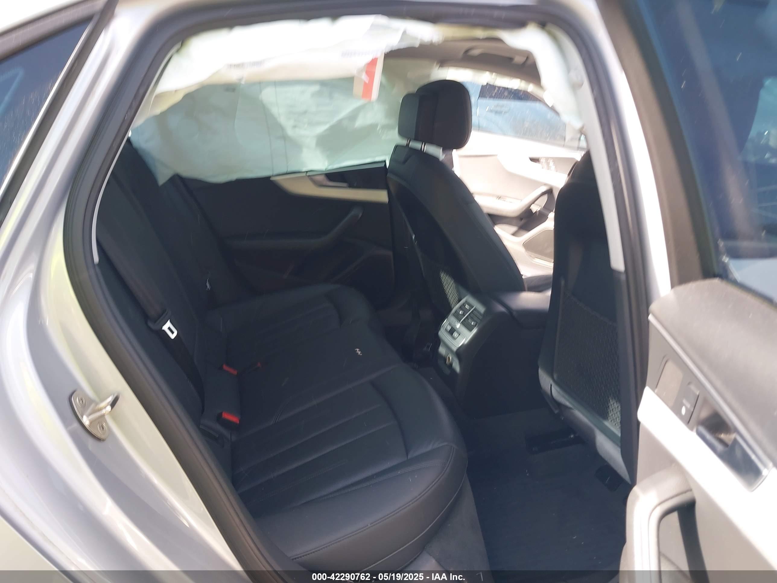 AUDI A4 image 8