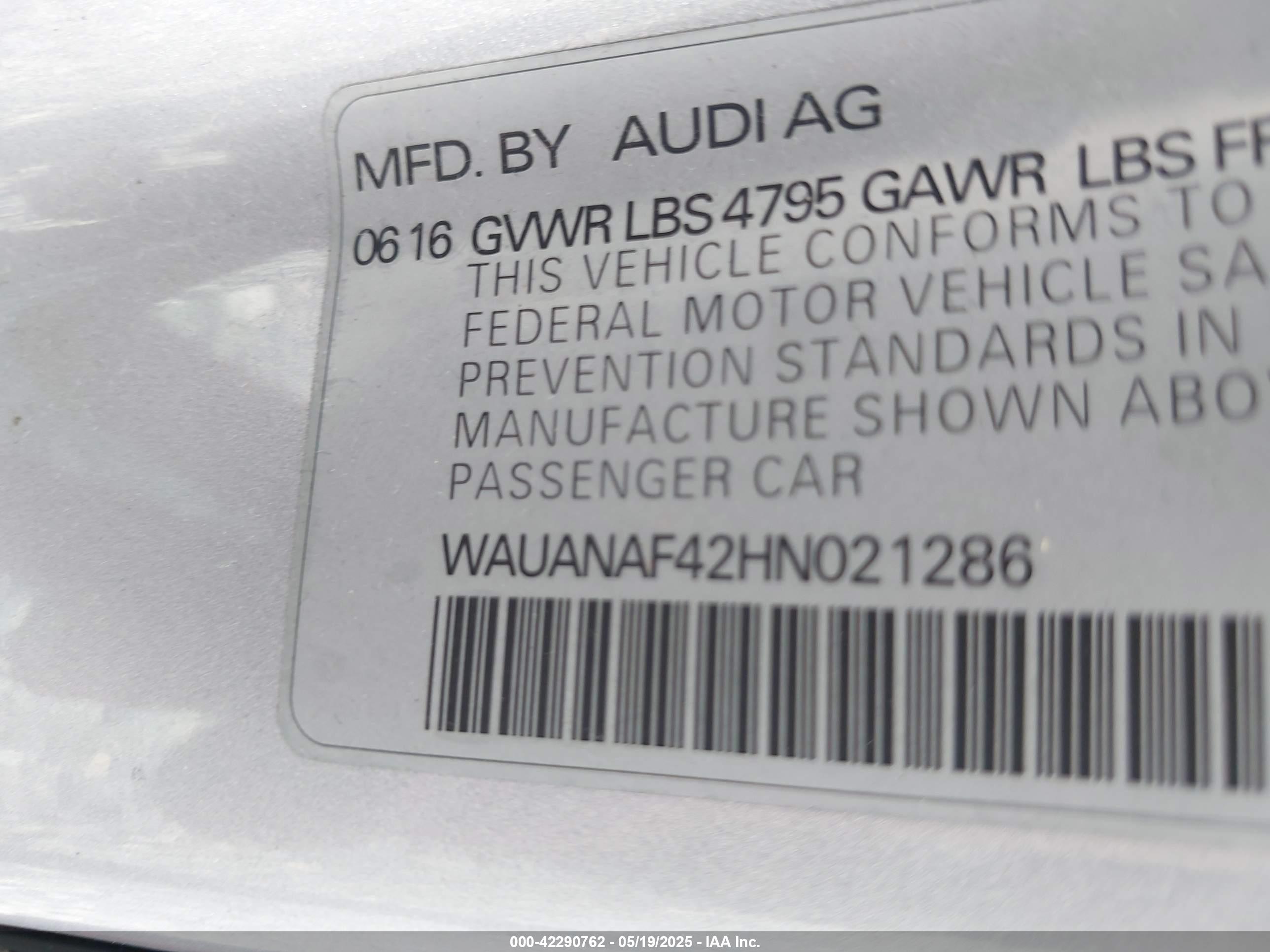 AUDI A4 image 9