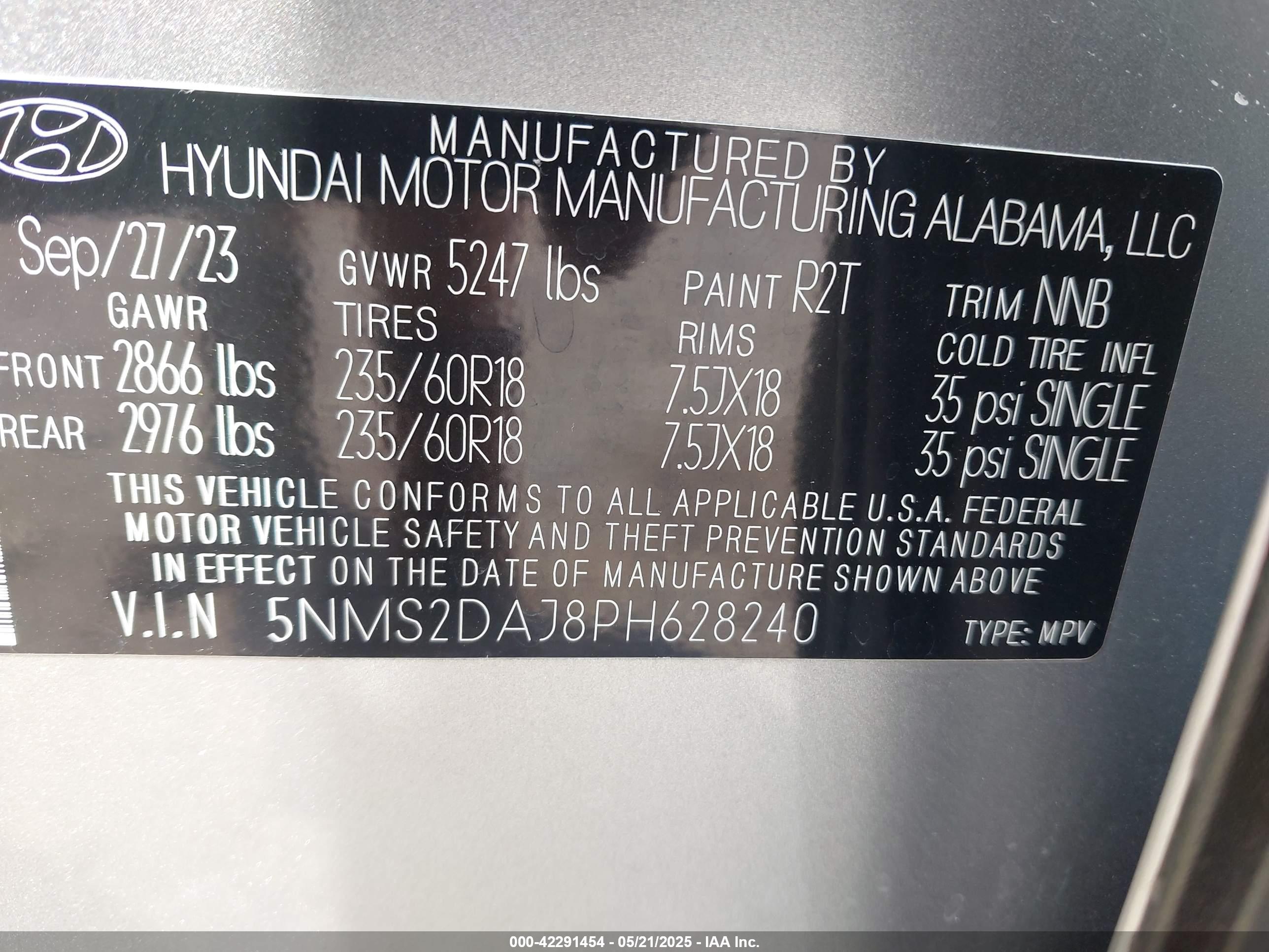 HYUNDAI SANTA image 9