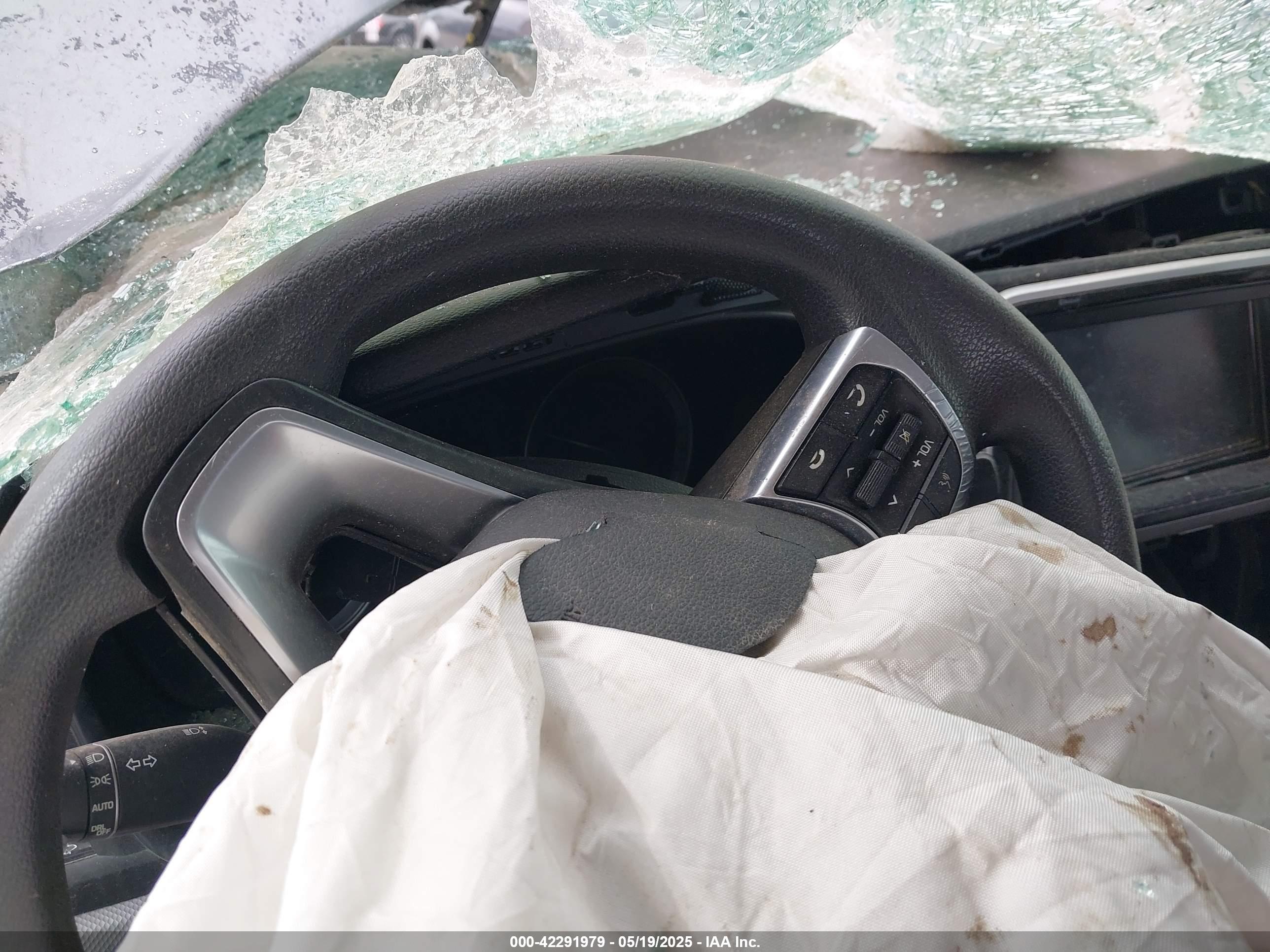 HYUNDAI SONATA image 7