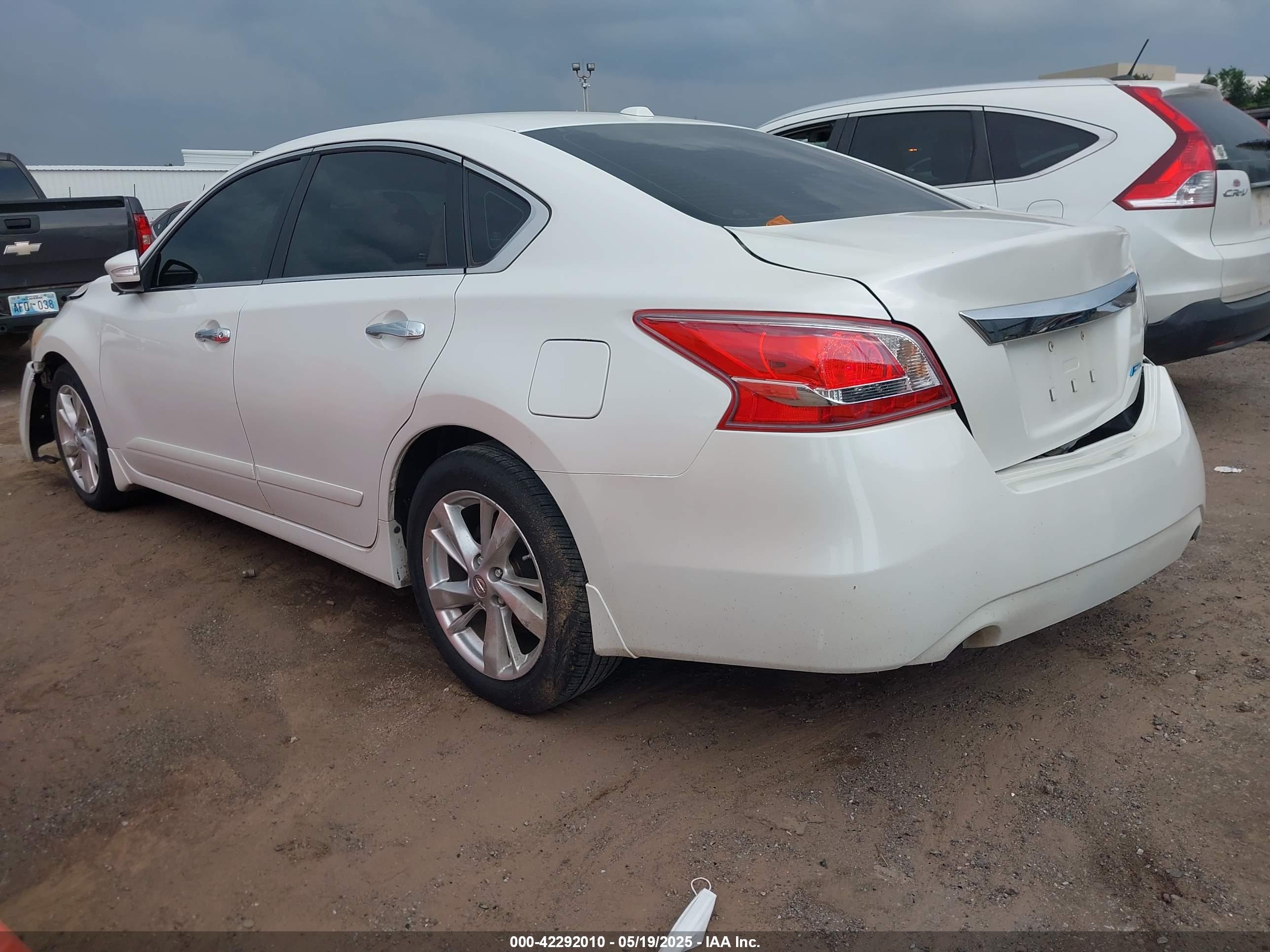 NISSAN ALTIMA image 3