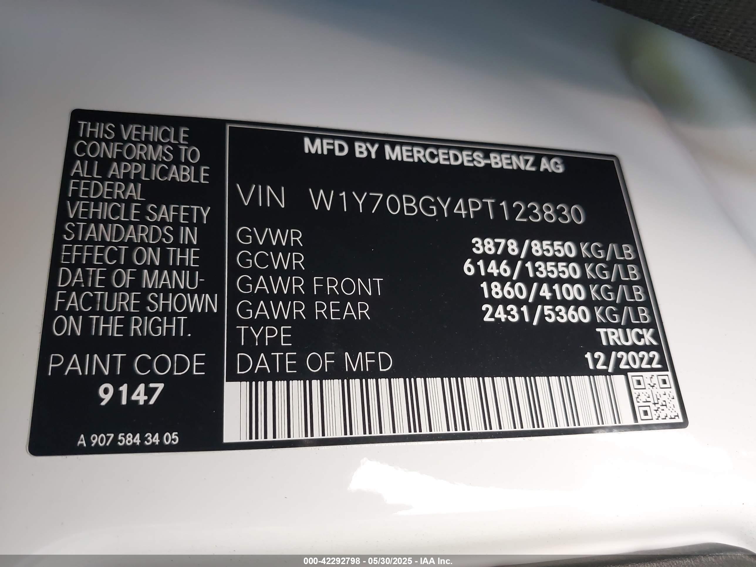 MERCEDES BENZ image 9