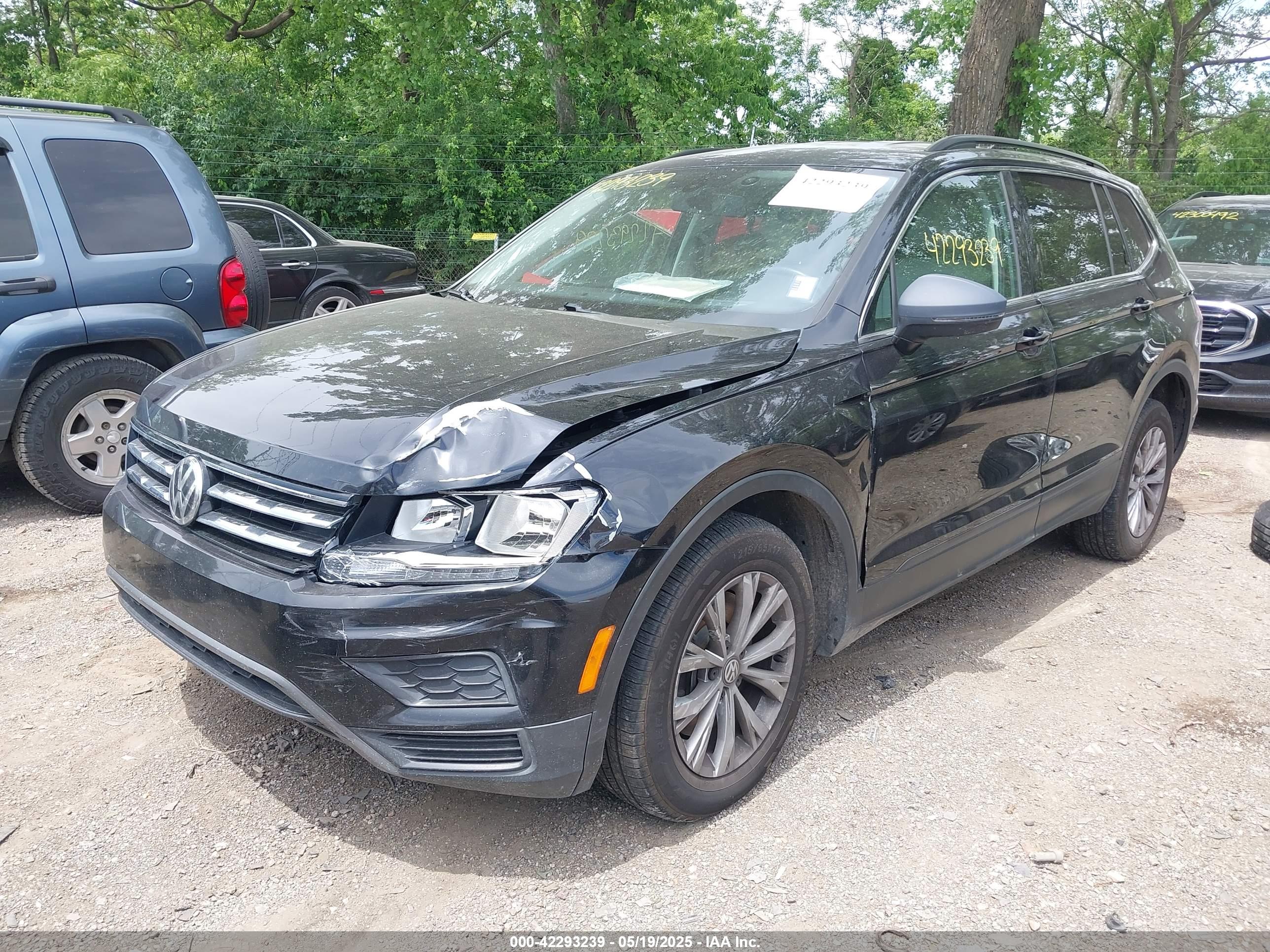 VOLKSWAGEN TIGUAN image 6