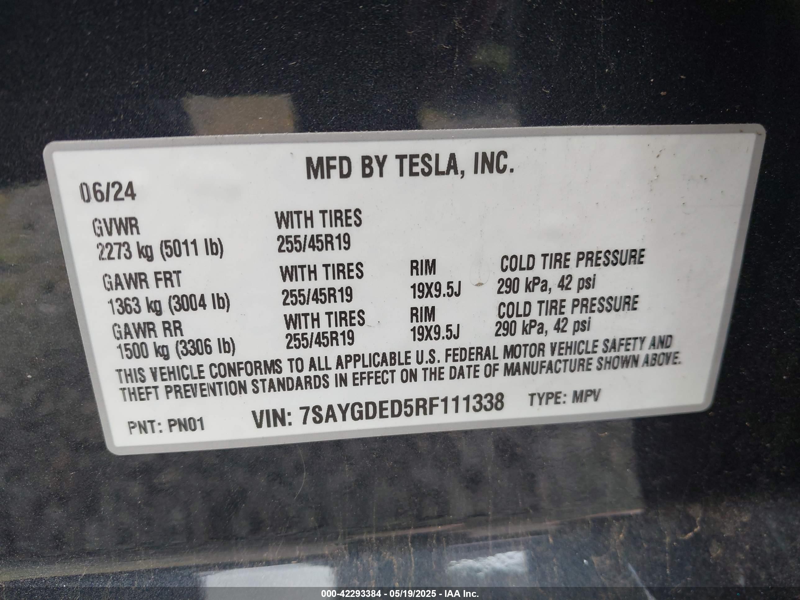 TESLA MODEL image 9