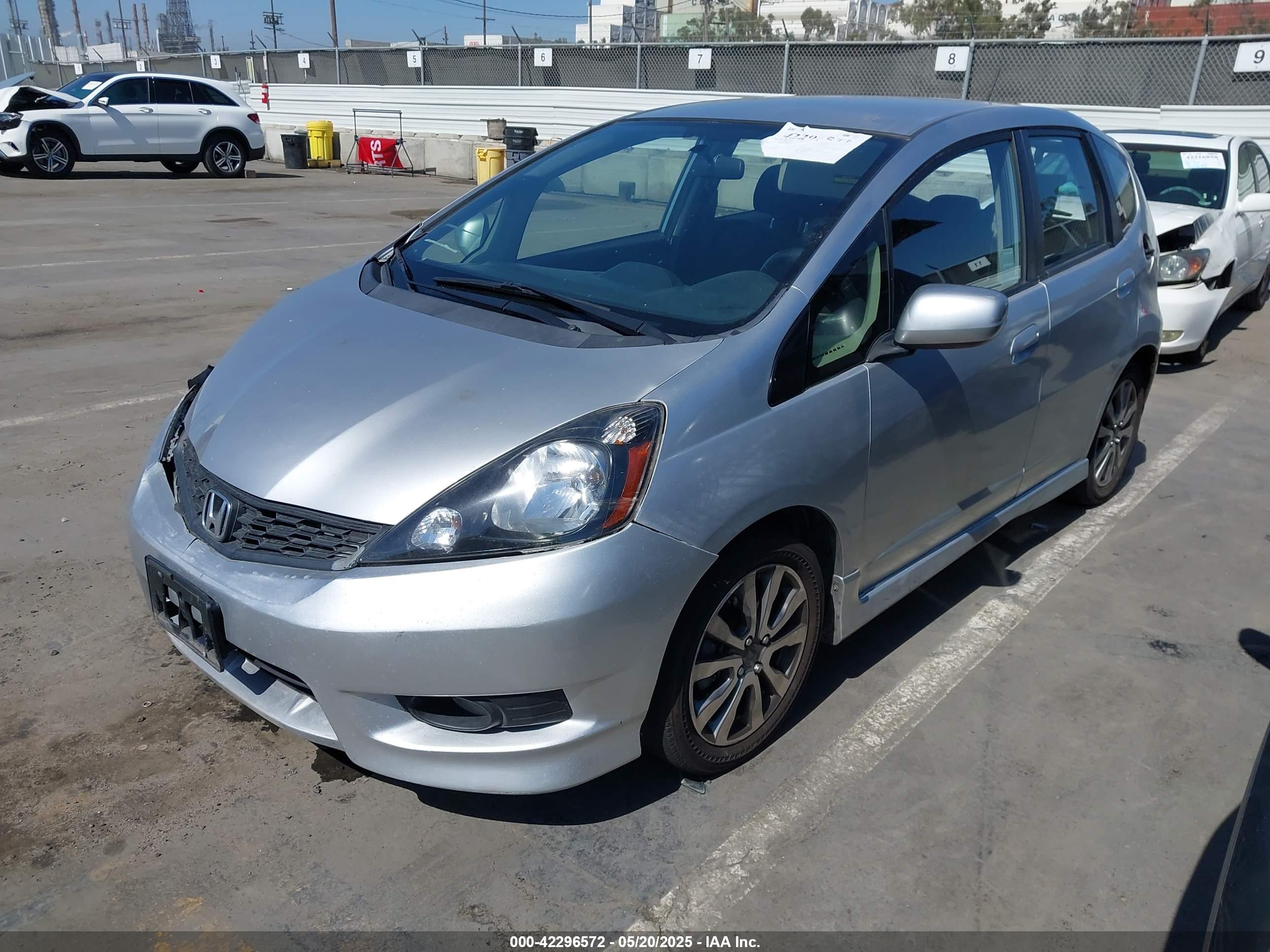 HONDA FIT image 2