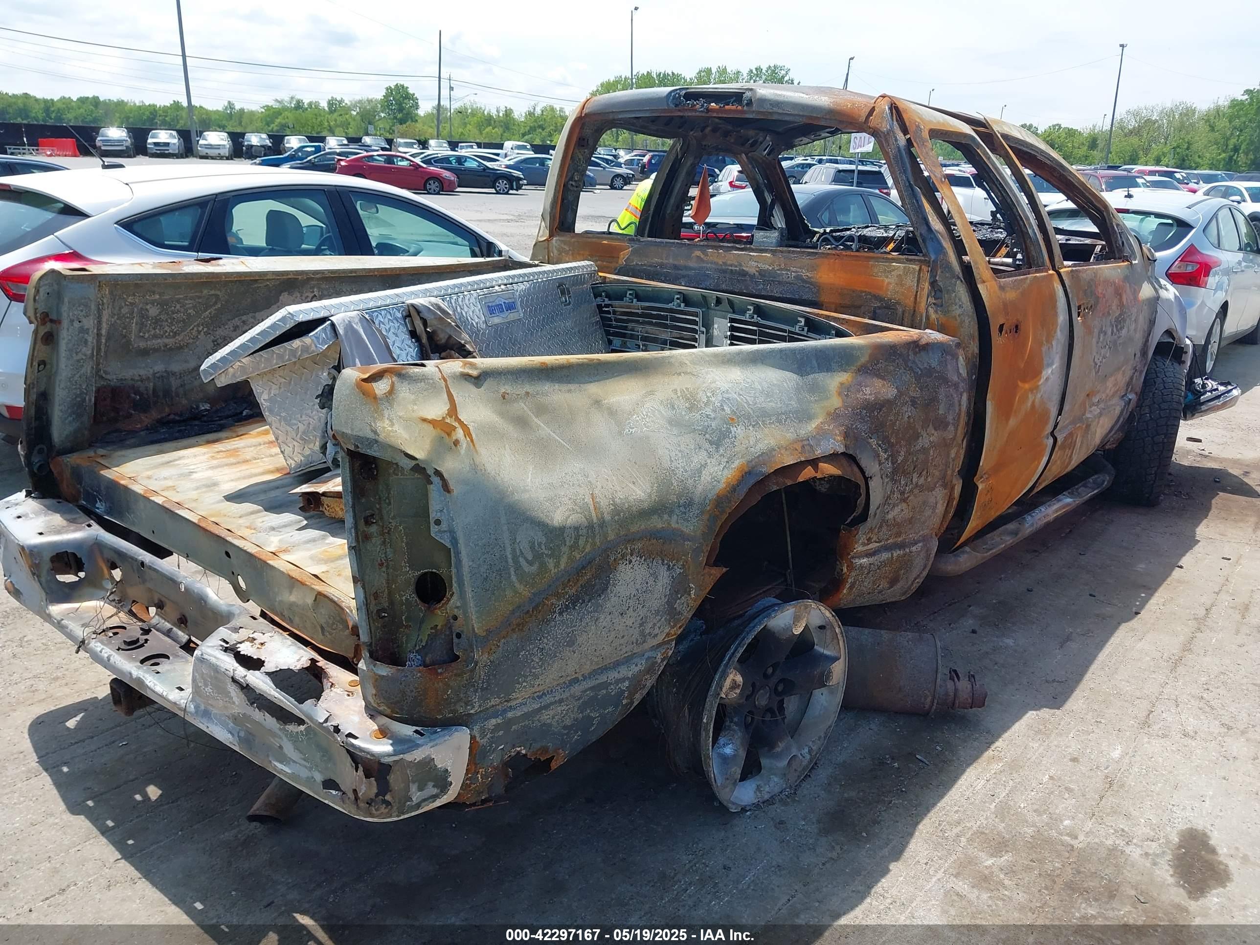 DODGE RAM image 4