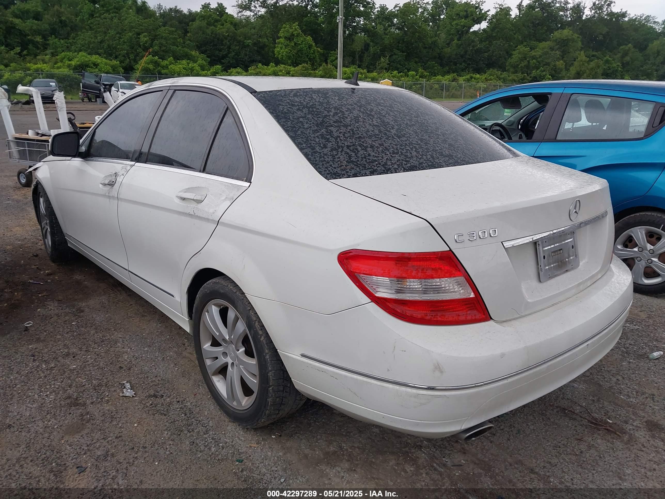MERCEDES-BENZ C image 3