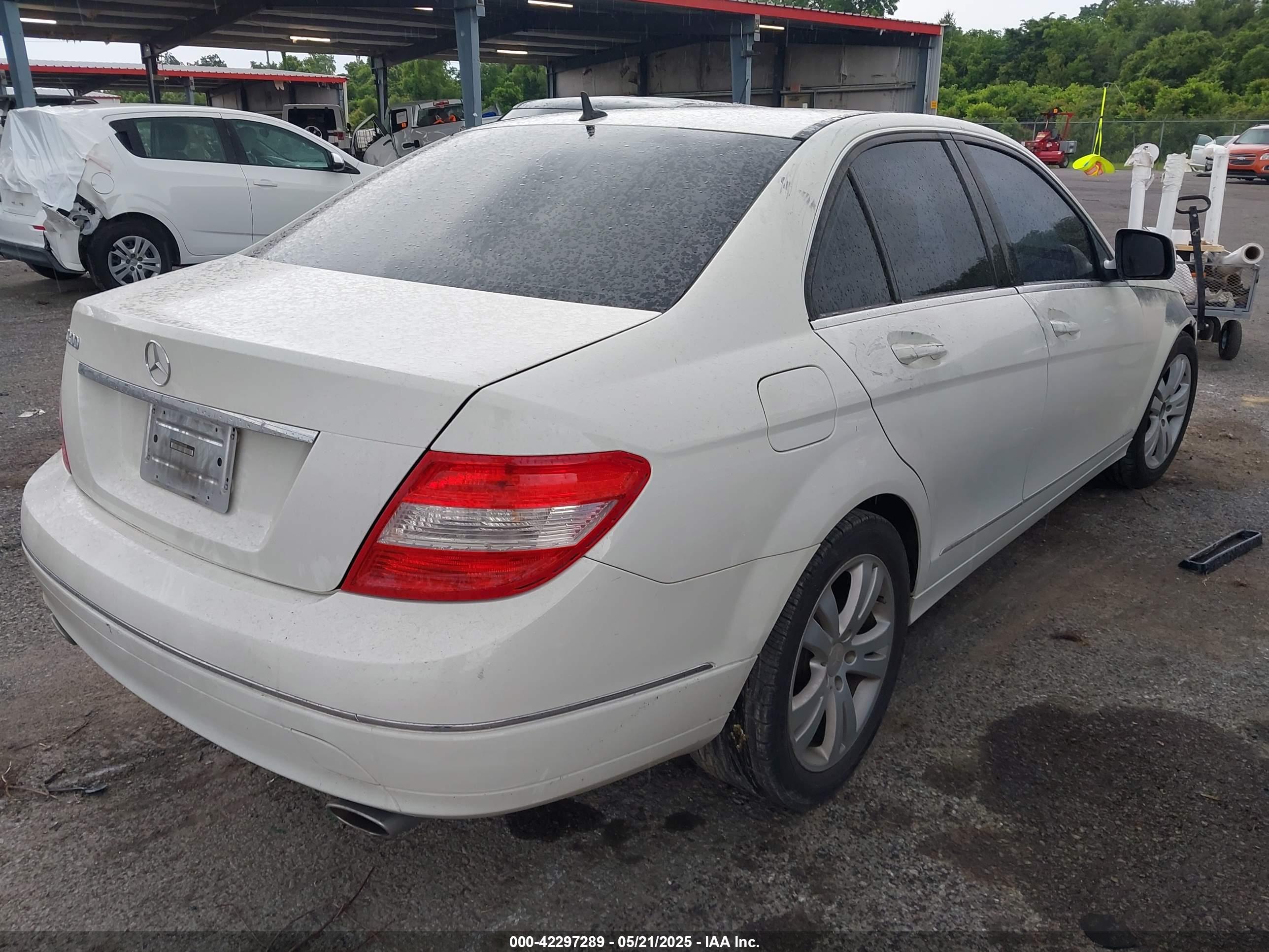 MERCEDES-BENZ C image 4