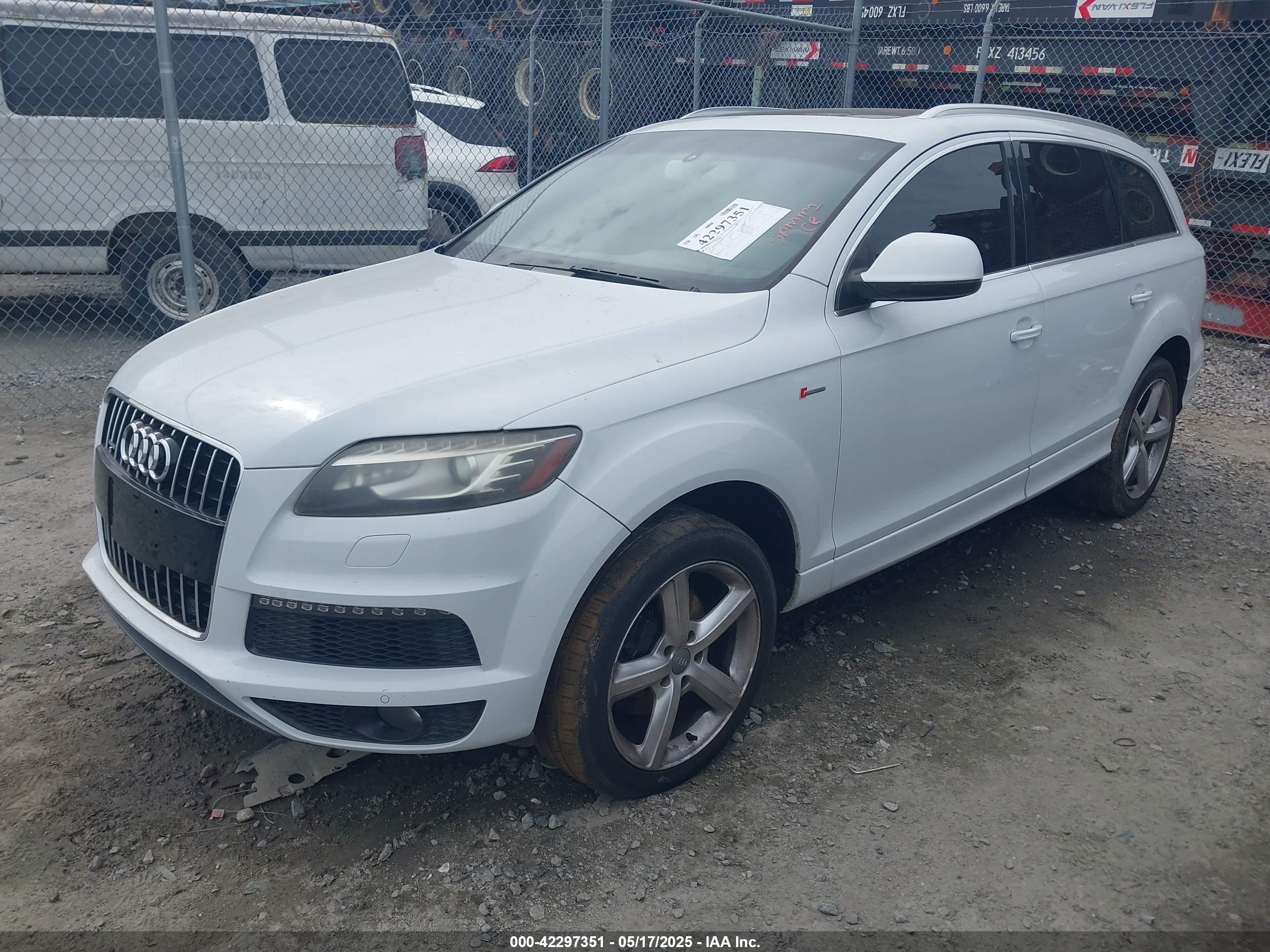 AUDI Q7 image 2