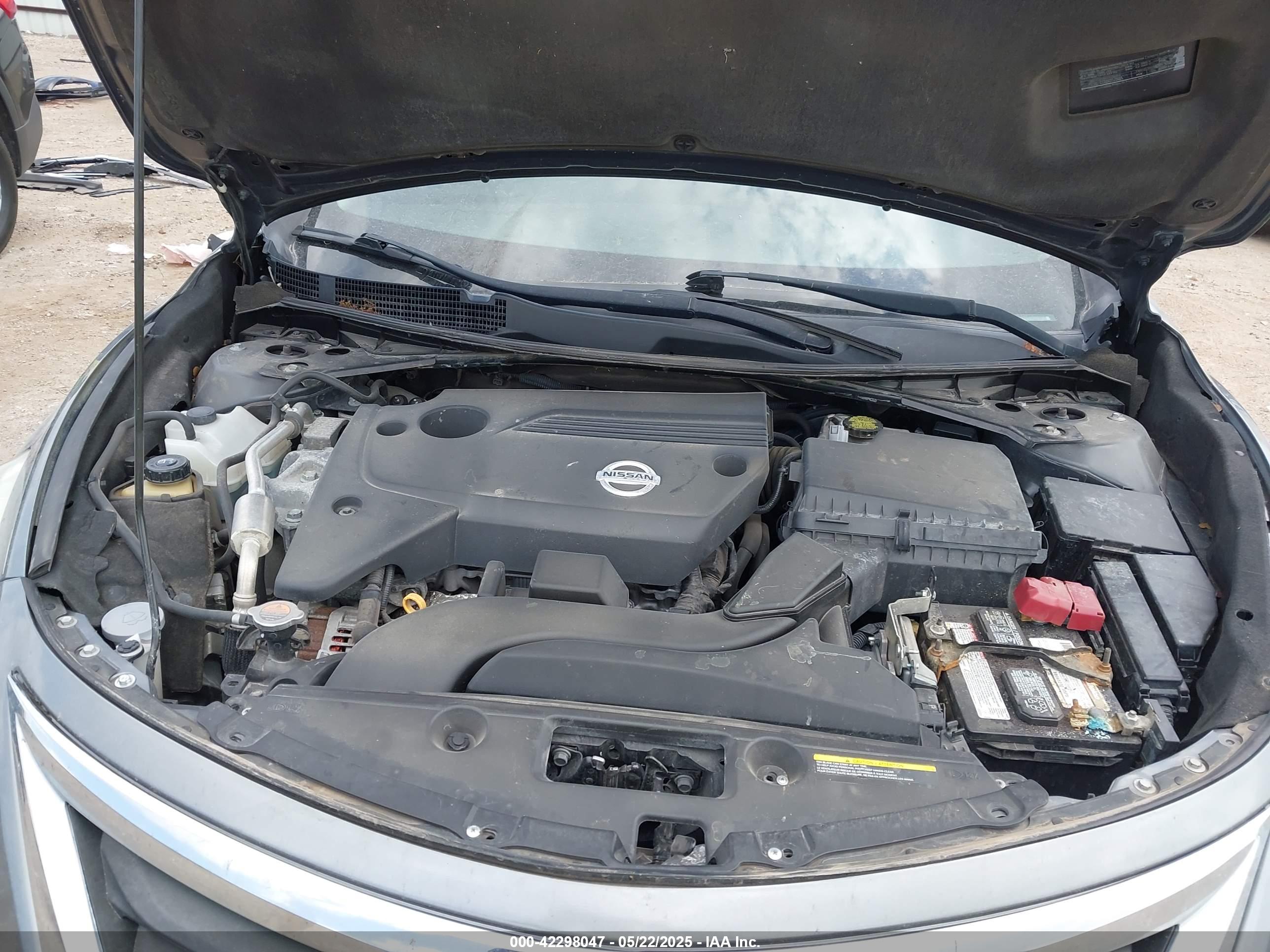 NISSAN ALTIMA image 10