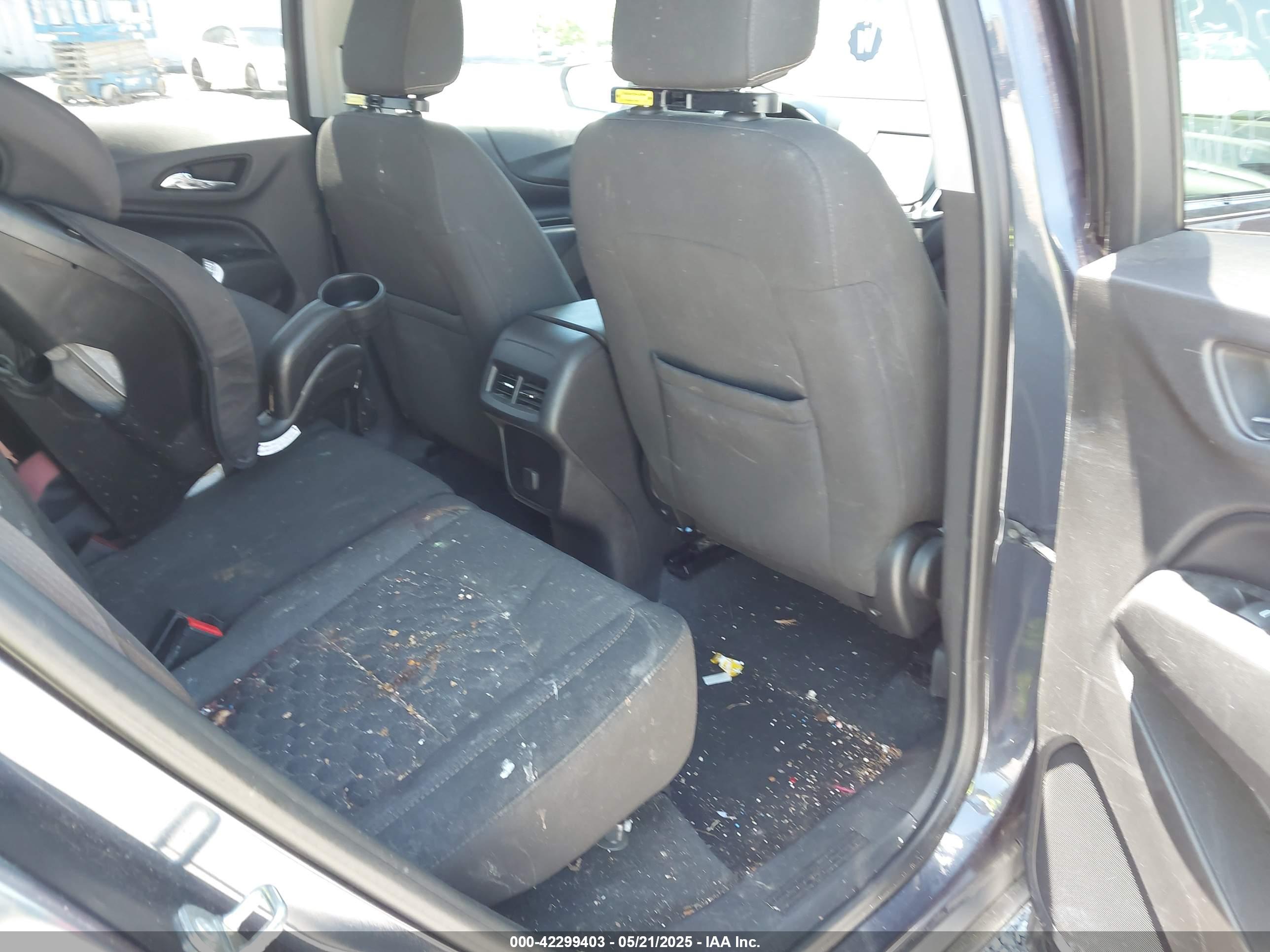 CHEVROLET EQUINOX image 8