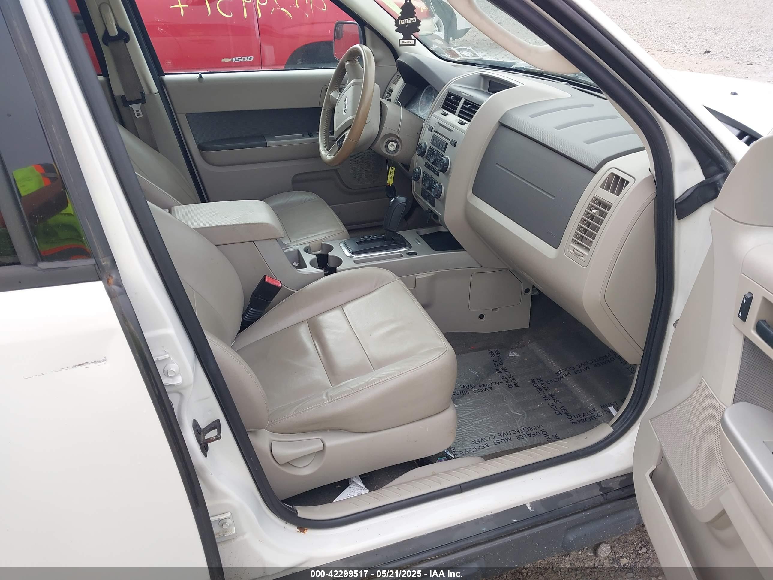 FORD ESCAPE image 5