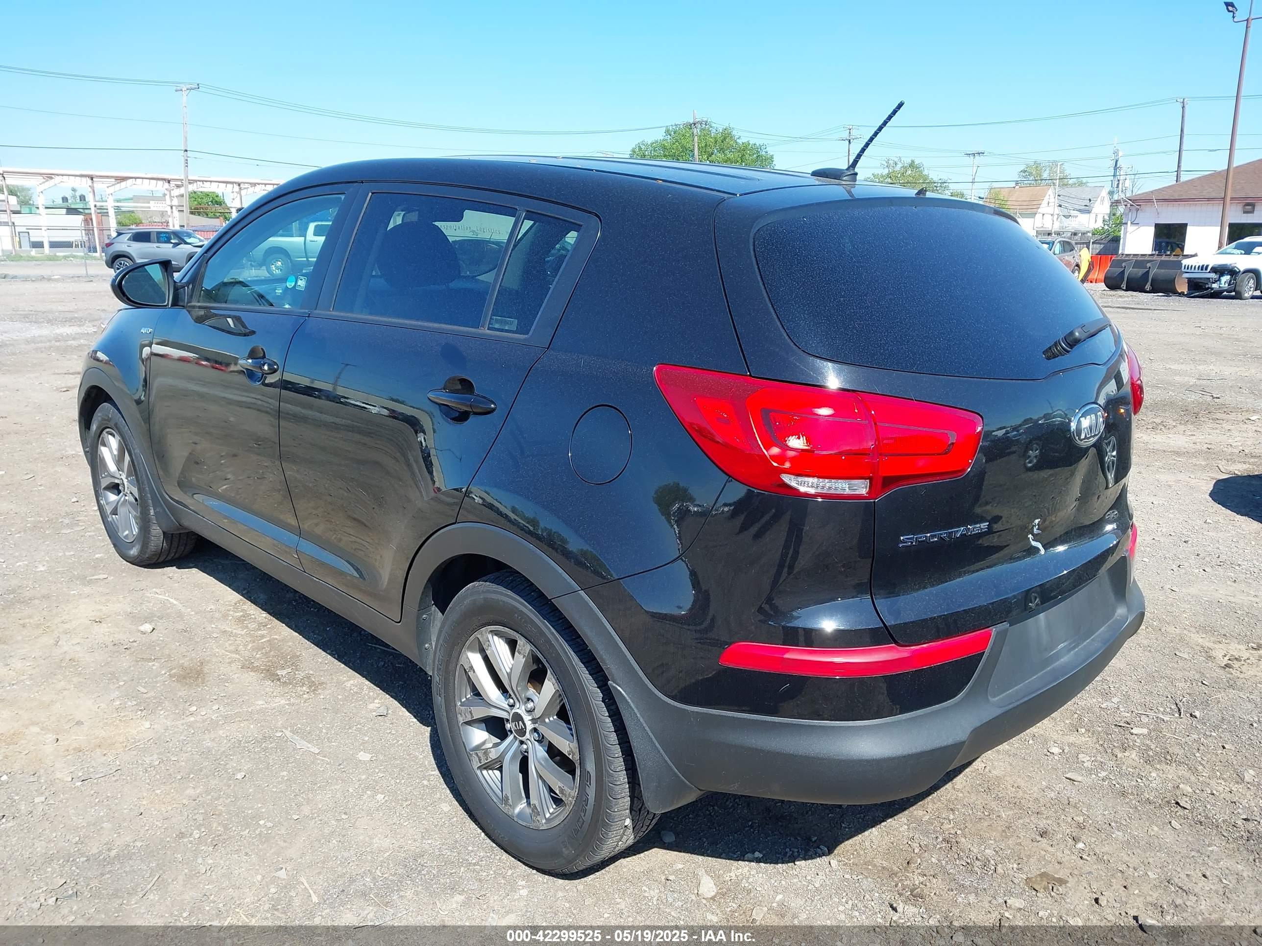 KIA SPORTAGE image 3