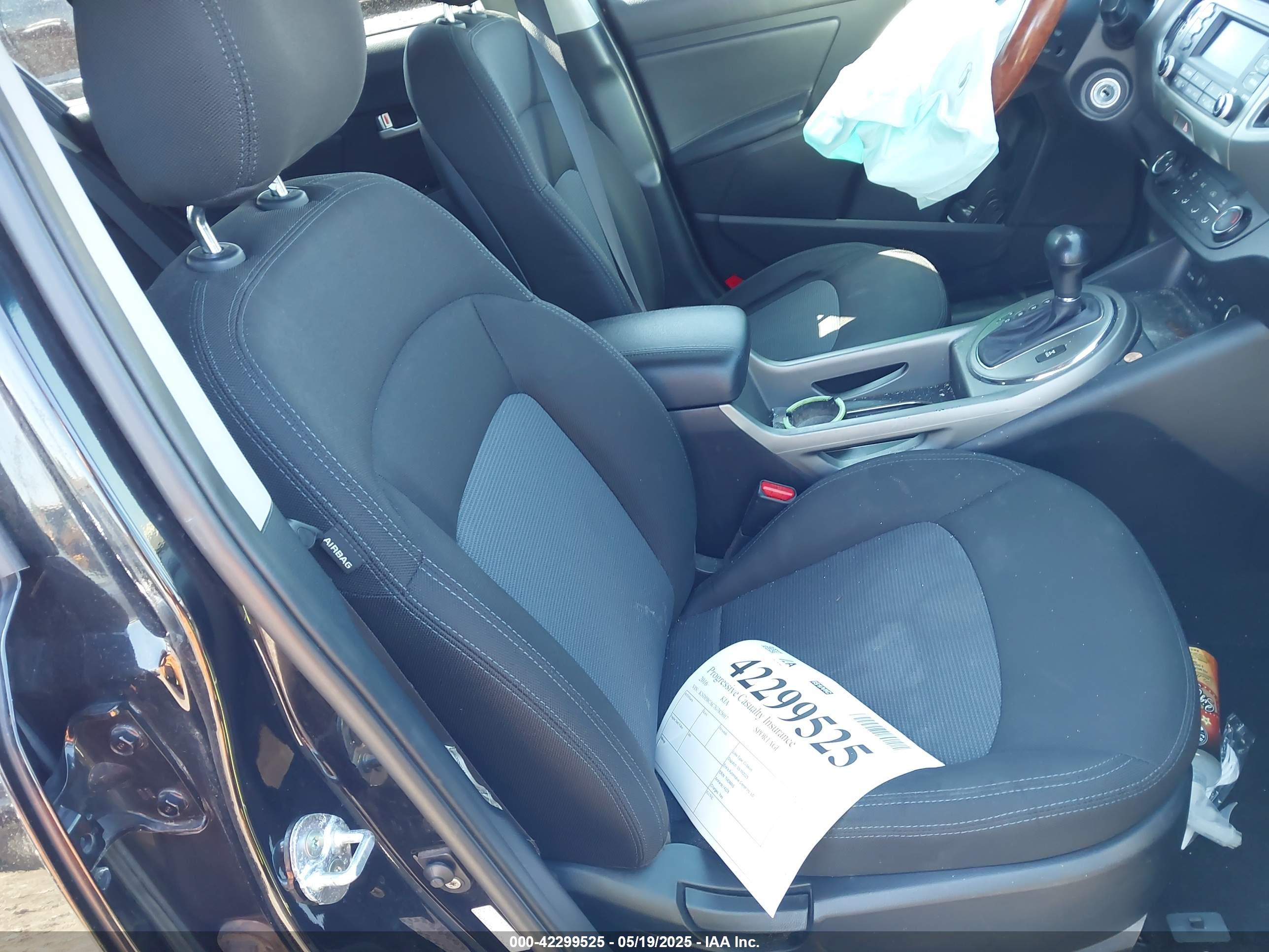 KIA SPORTAGE image 5