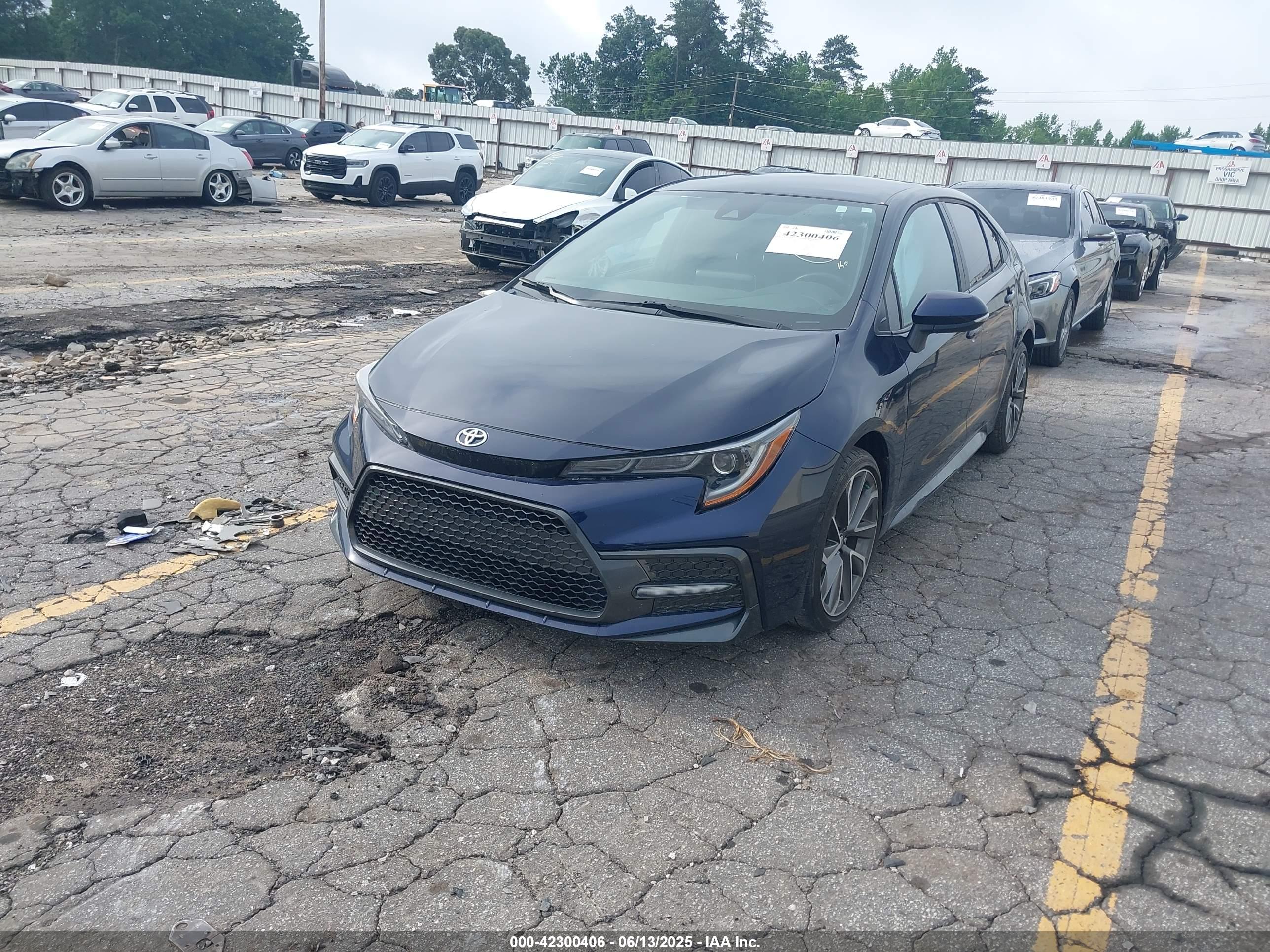 TOYOTA COROLLA image 2