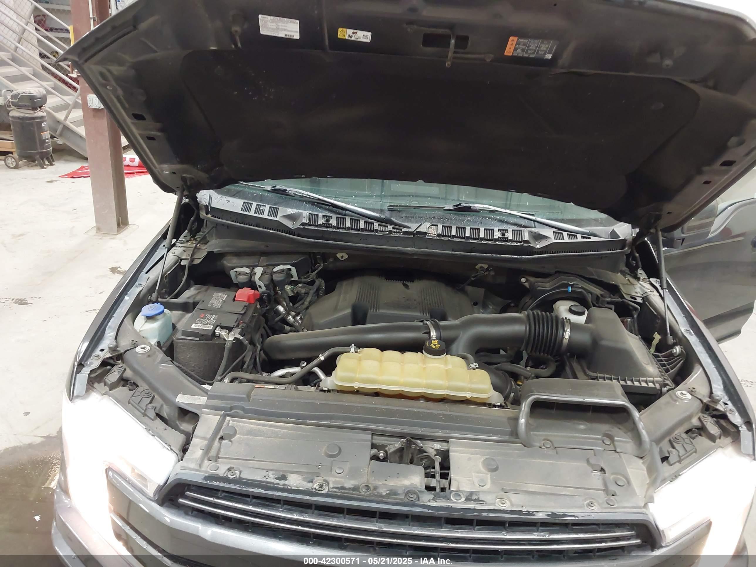 FORD F-150 image 10