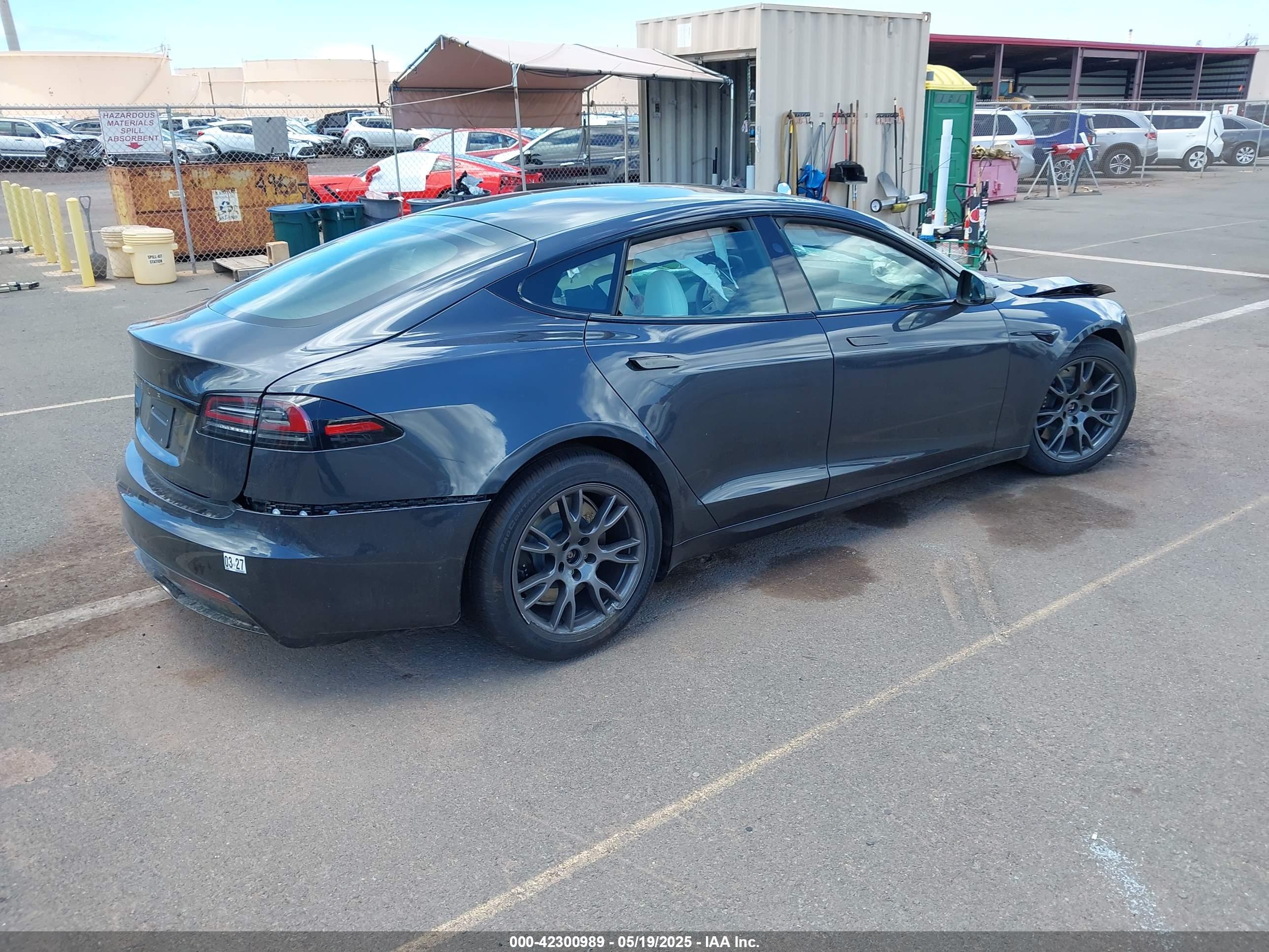 TESLA MODEL image 4