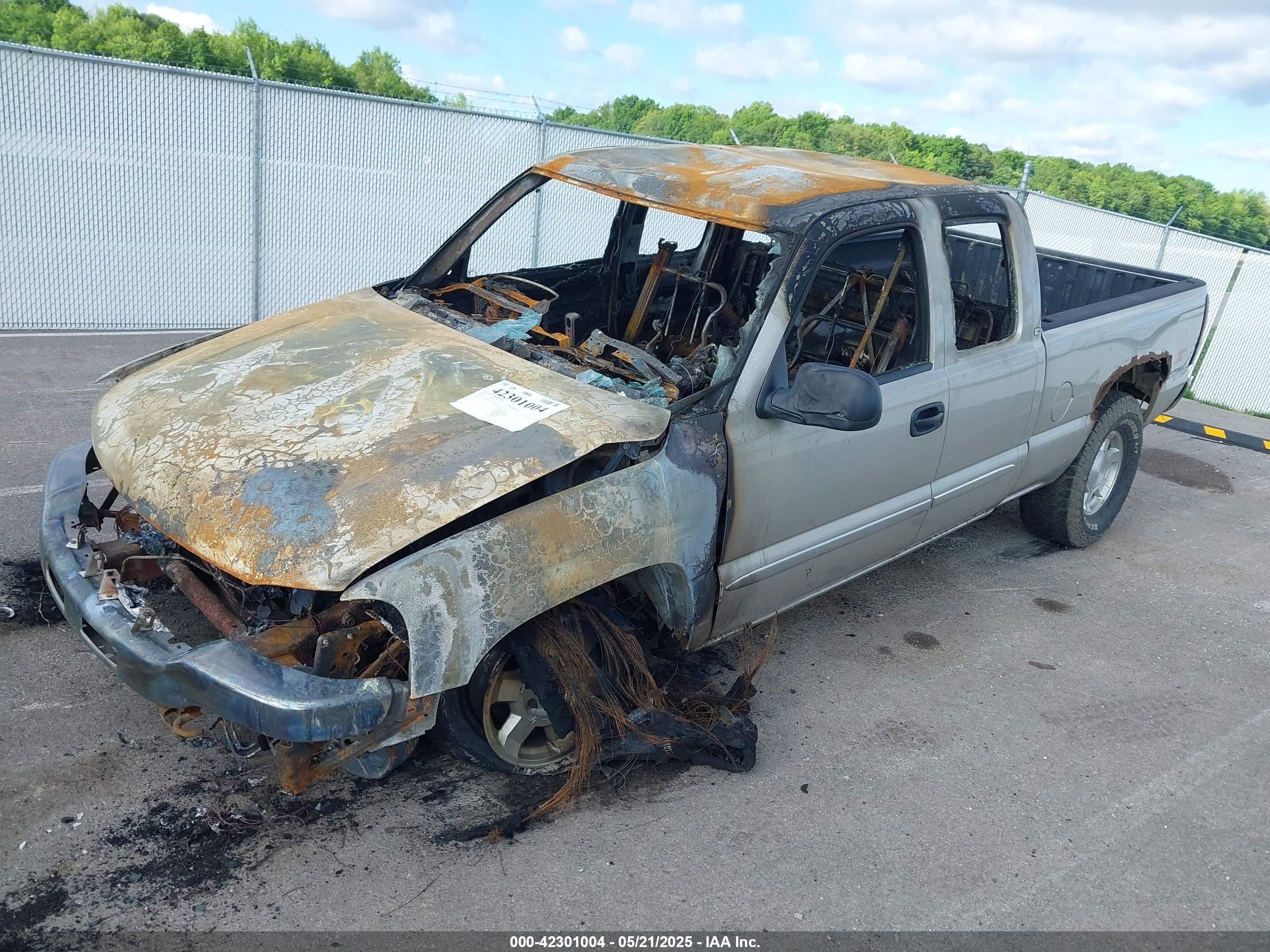 GMC SIERRA image 2
